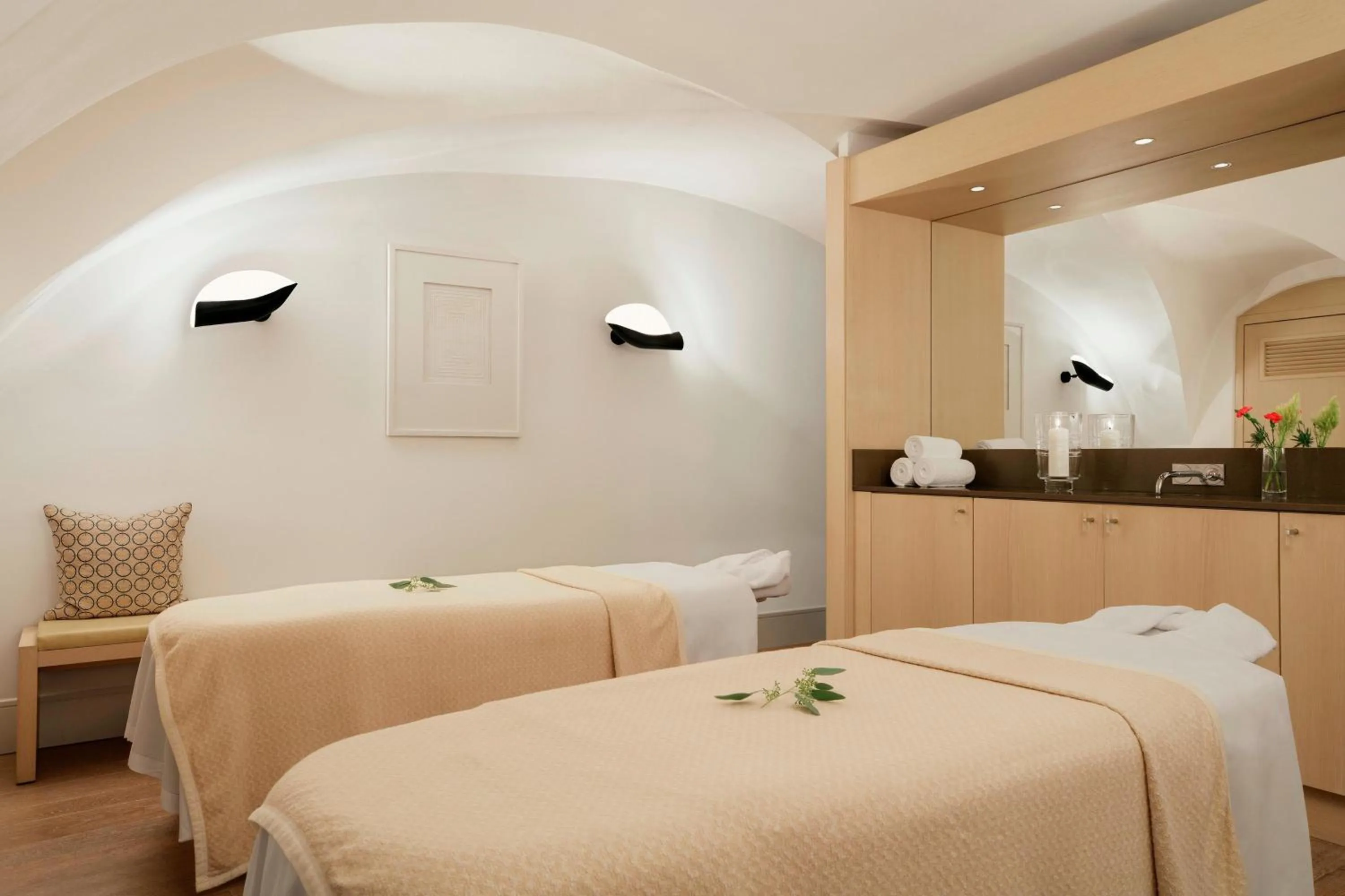 Spa and wellness centre/facilities, Bed in Augustine, a Luxury Collection Hotel, Prague