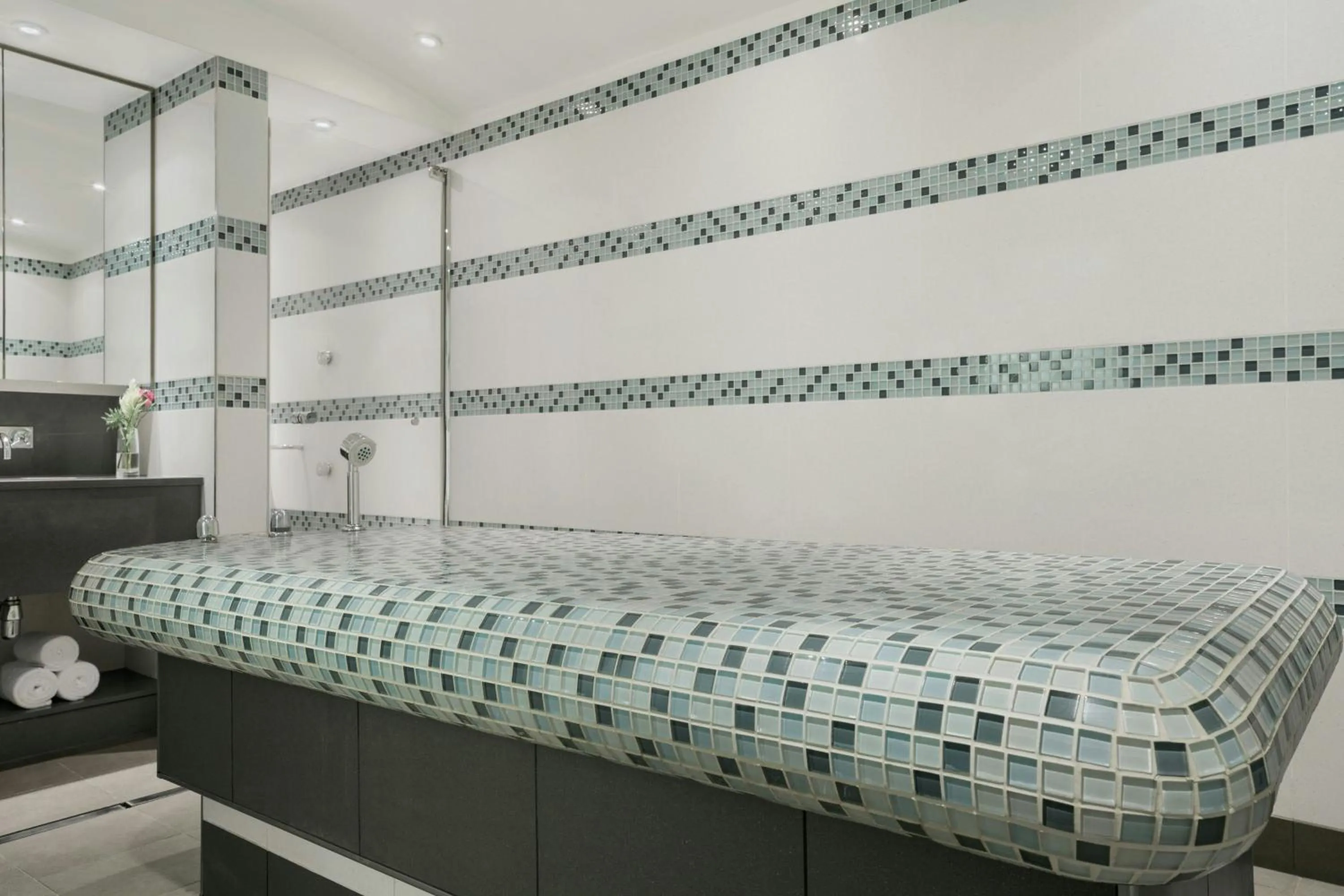 Spa and wellness centre/facilities, Bed in Augustine, a Luxury Collection Hotel, Prague