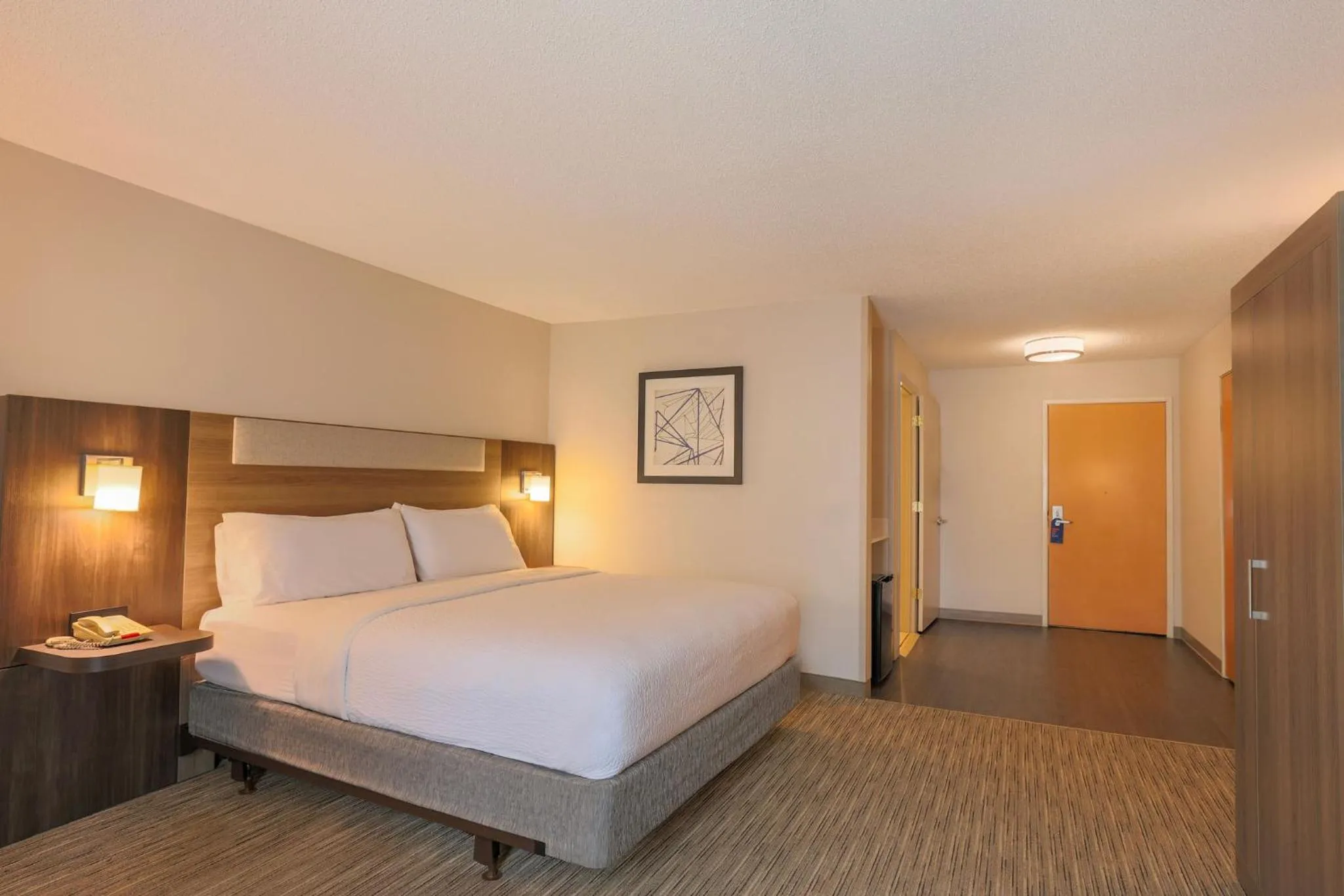 Photo of the whole room, Bed in Holiday Inn Express Hotel & Suites Wake Forest - Raleigh North by IHG