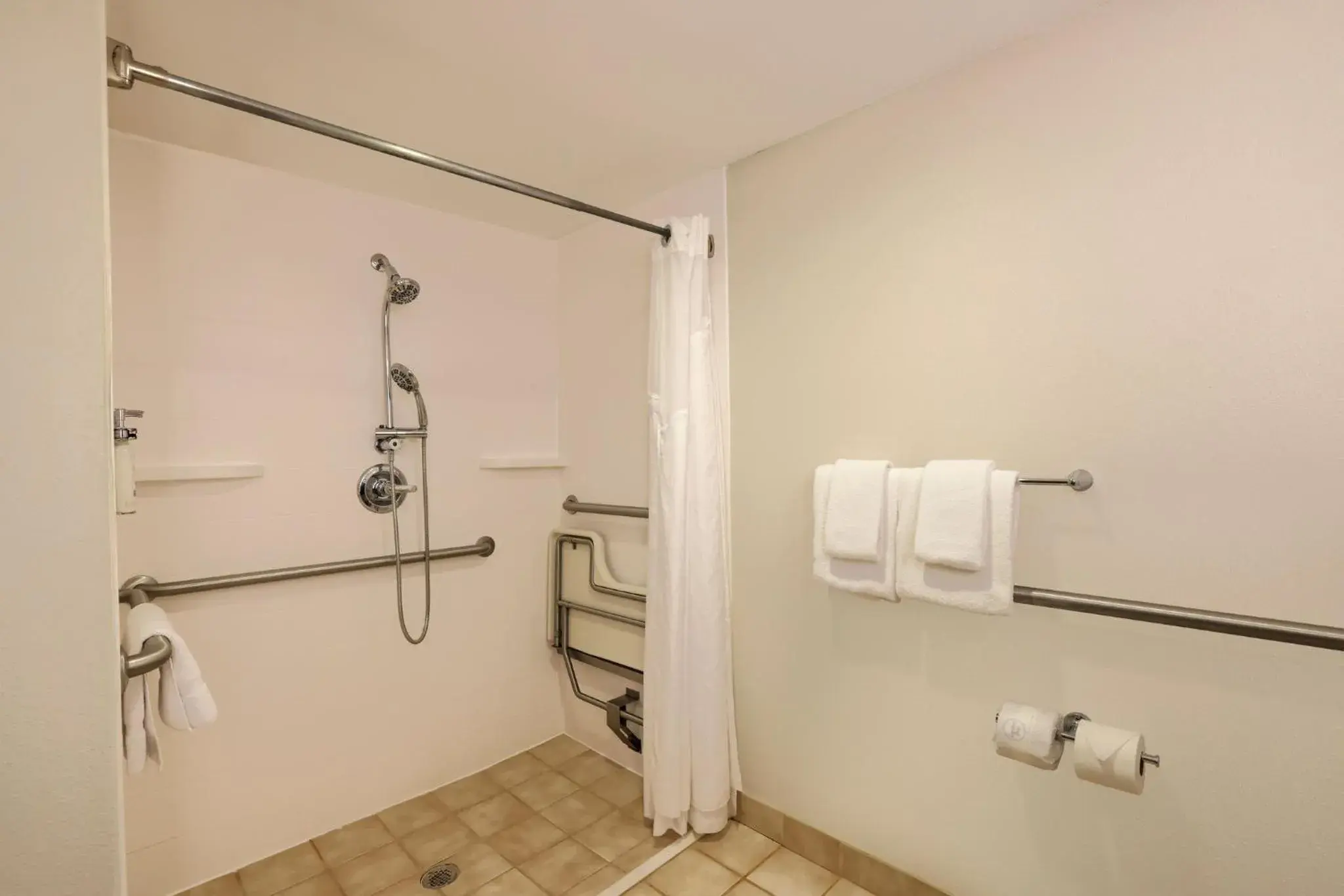 Photo of the whole room in Holiday Inn Express Hotel & Suites Wake Forest - Raleigh North by IHG Photo of the whole room in Holiday Inn Express Hotel & Suites Wake Forest - Raleigh North by IHG