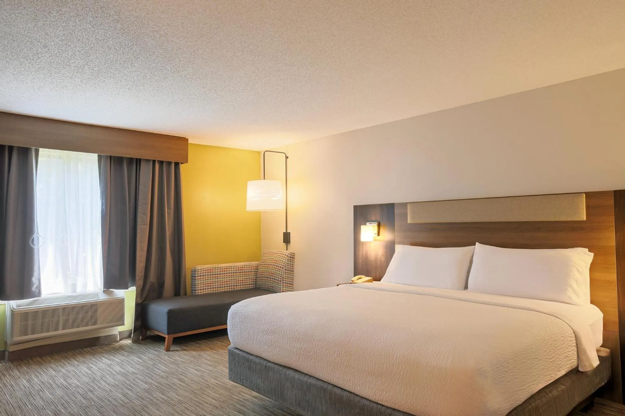 Photo of the whole room, Bed in Holiday Inn Express Hotel & Suites Wake Forest - Raleigh North by IHG
