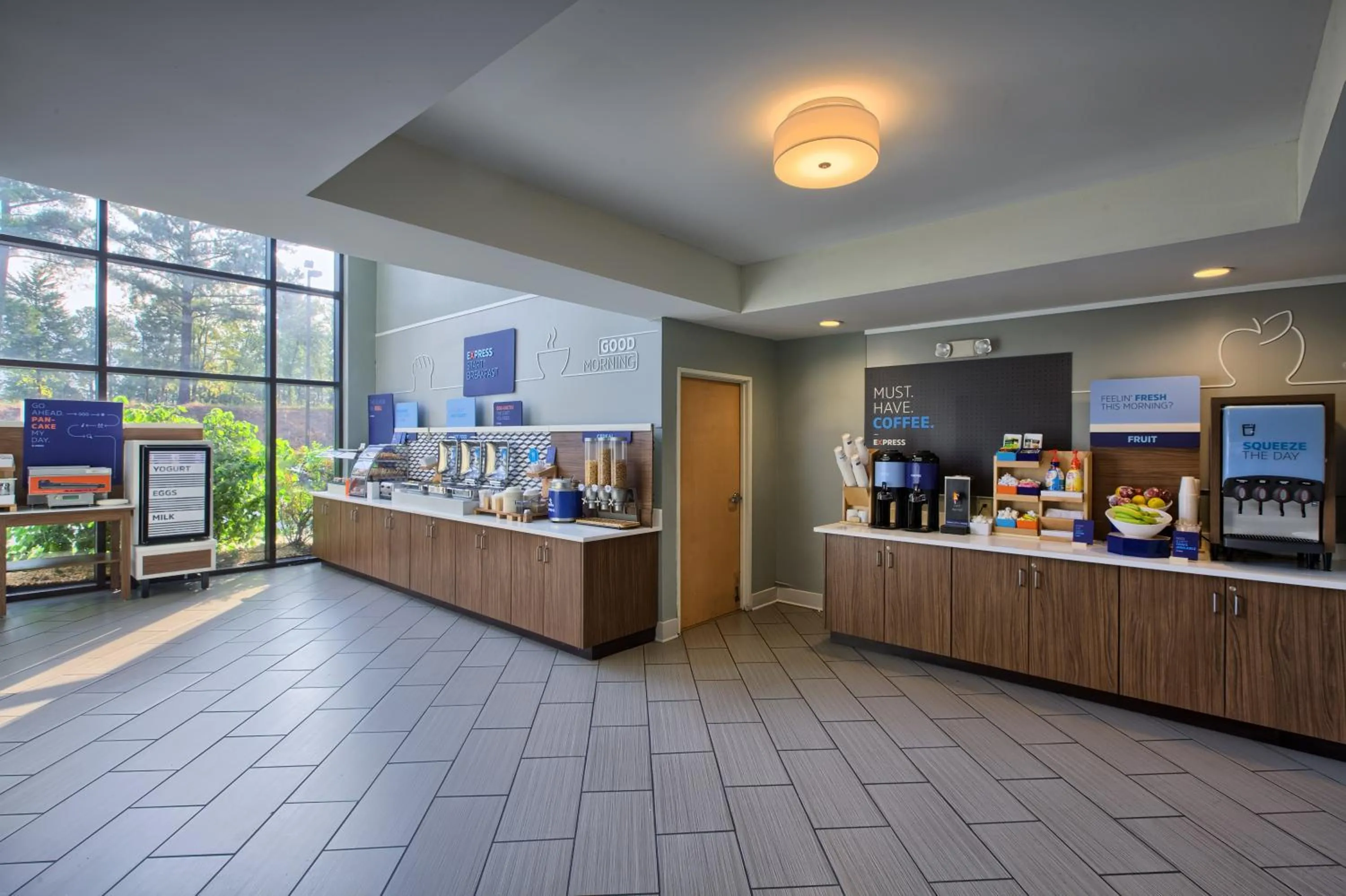 Breakfast in Holiday Inn Express Hotel & Suites Wake Forest - Raleigh North by IHG