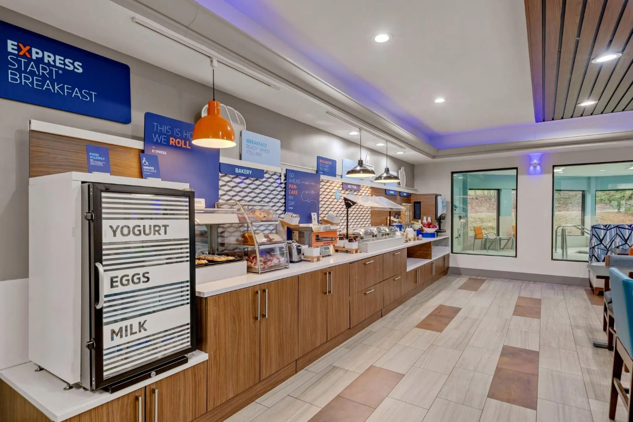 Breakfast in Holiday Inn Express Hershey-Harrisburg Area by IHG