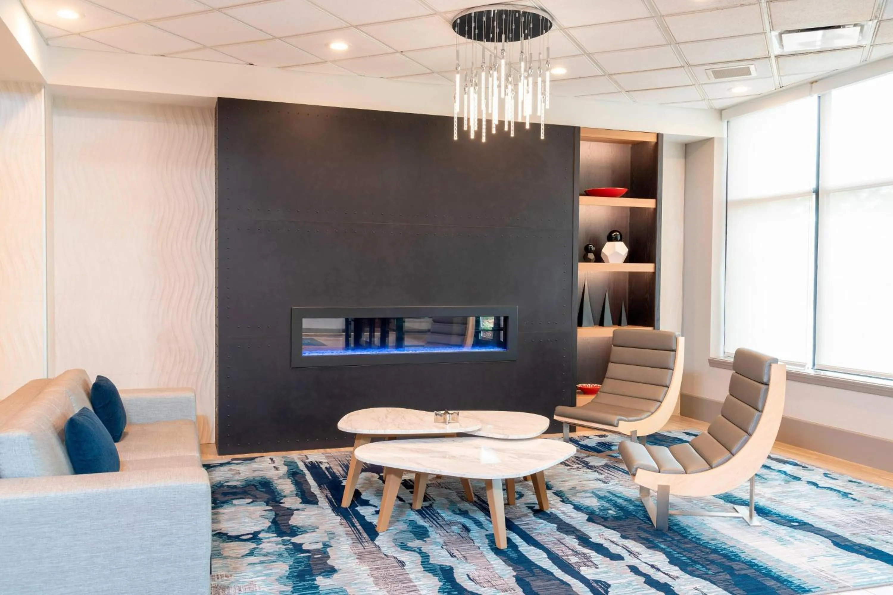 Lobby or reception in Delta Hotels by Marriott Kalamazoo Conference Center