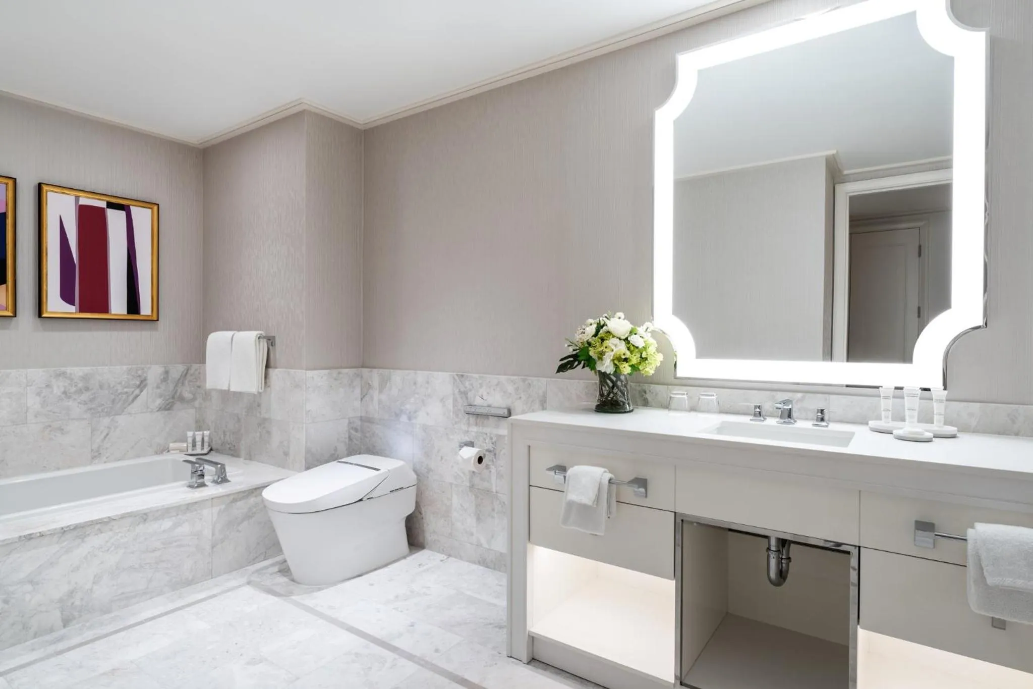 Bathroom in Bellagio