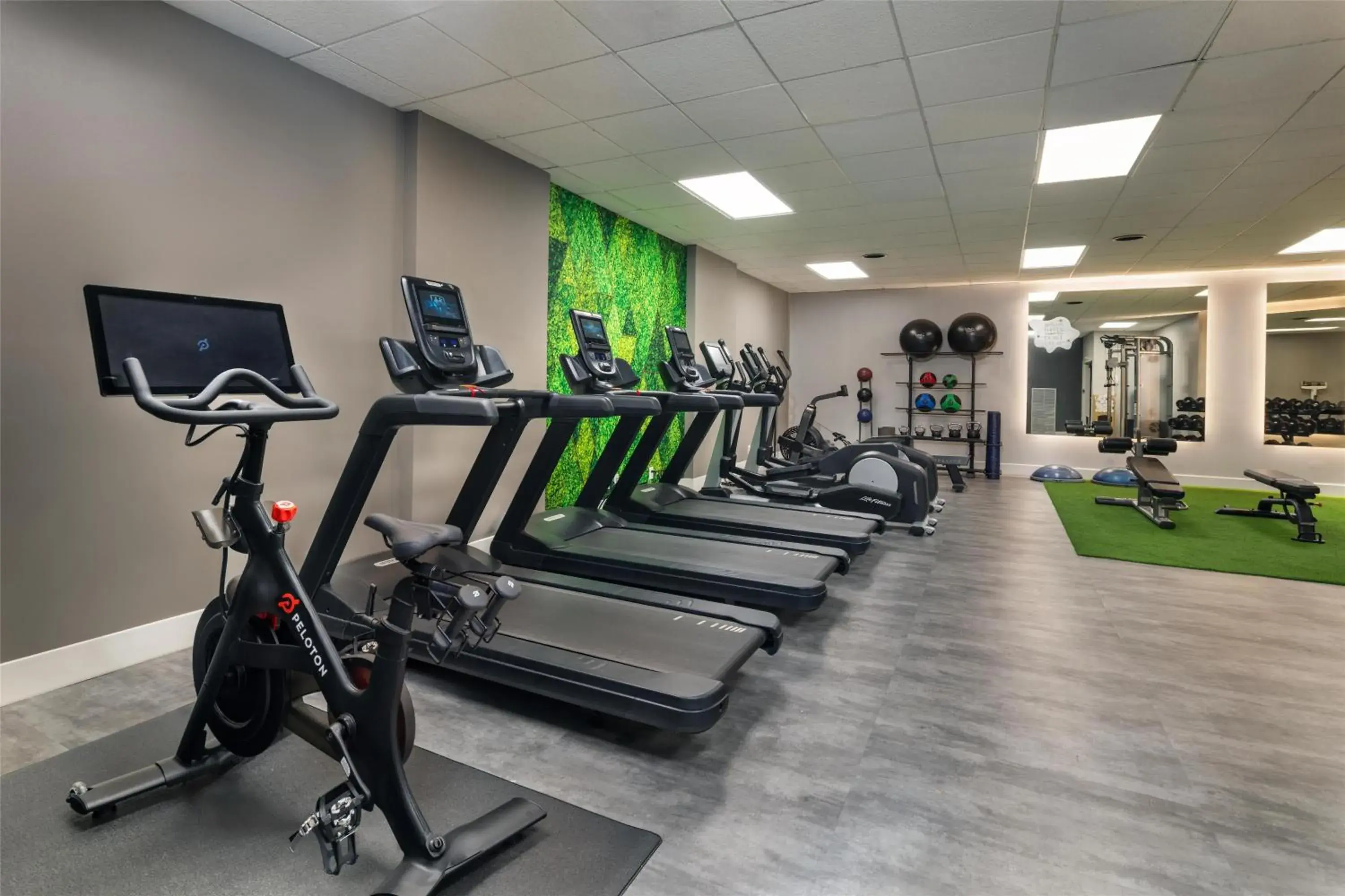 Fitness centre/facilities in Sonesta Resort Hilton Head Island Fitness centre/facilities in Sonesta Resort Hilton Head Island