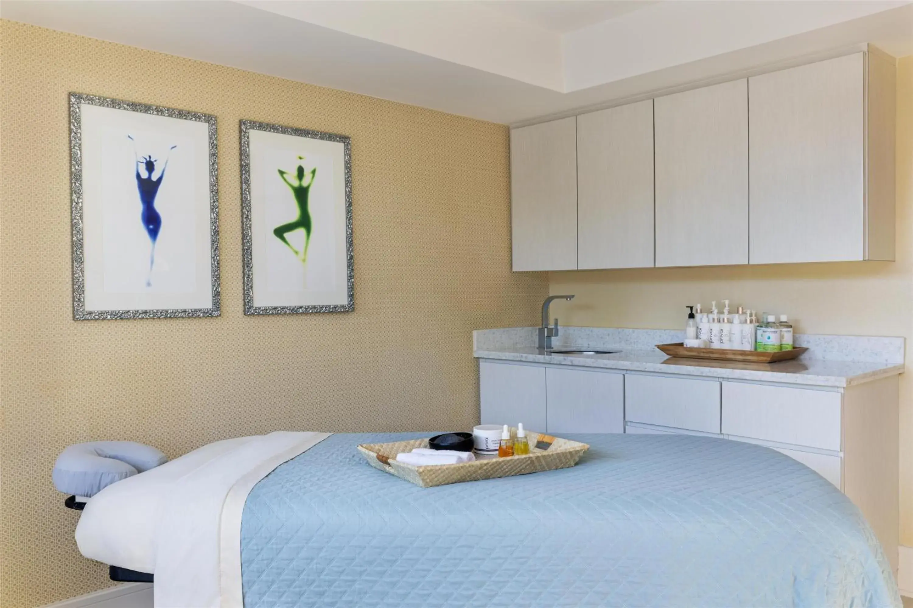 Spa and wellness centre/facilities, Bed in Sonesta Resort Hilton Head Island Spa and wellness centre/facilities, Bed in Sonesta Resort Hilton Head Island