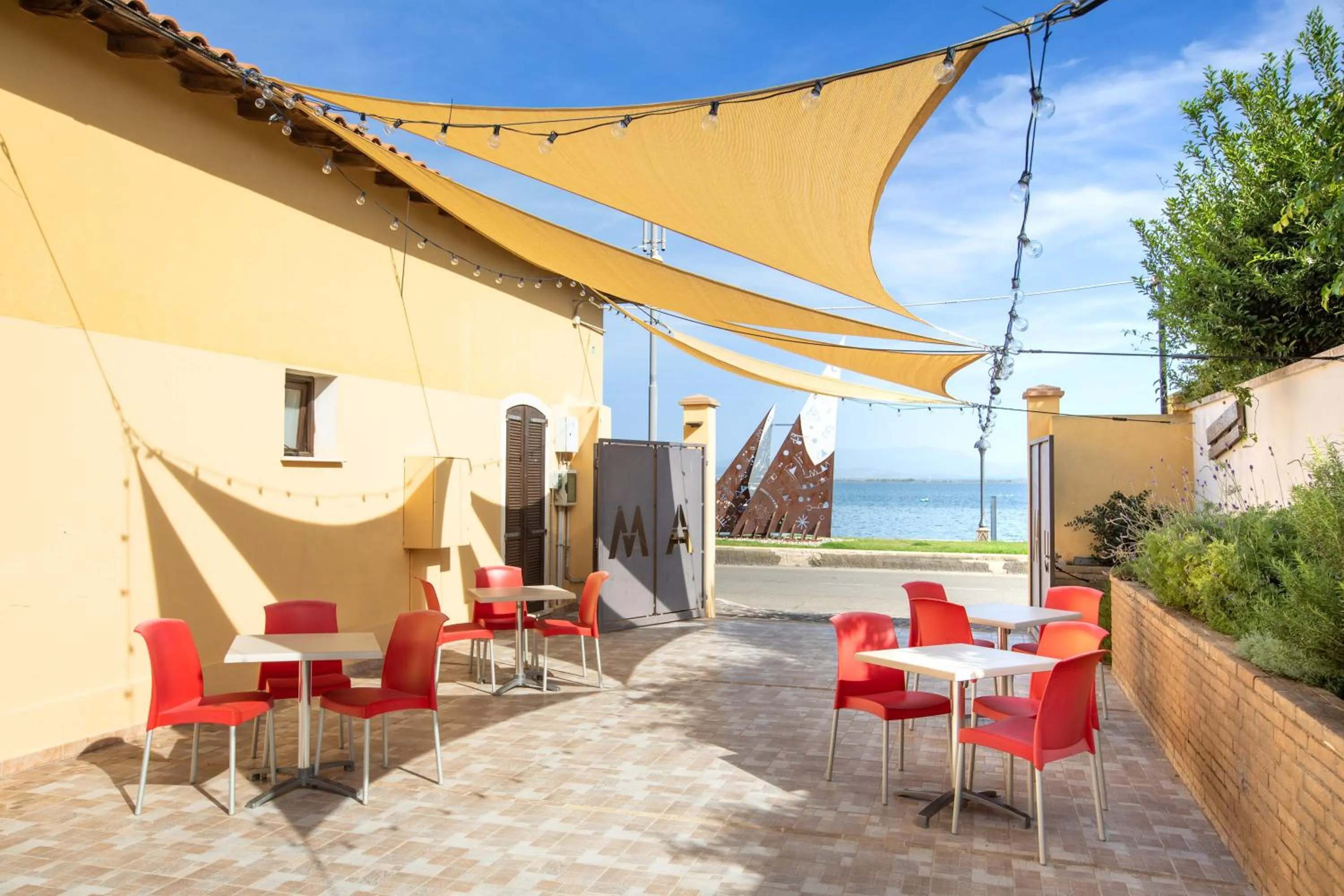 Garden in MuMA Hostel