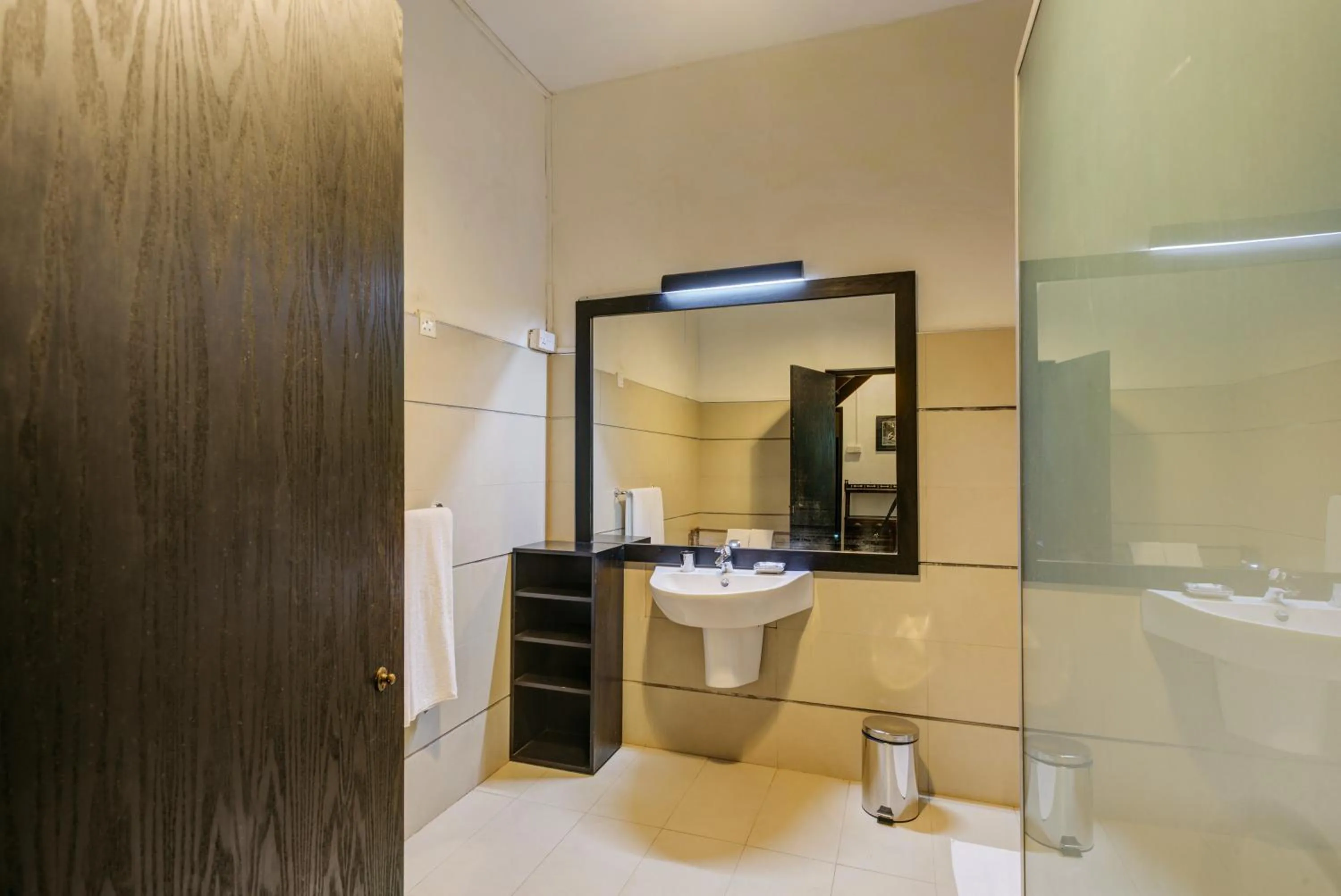 Villa Republic Bandarawela (04 bedroom)