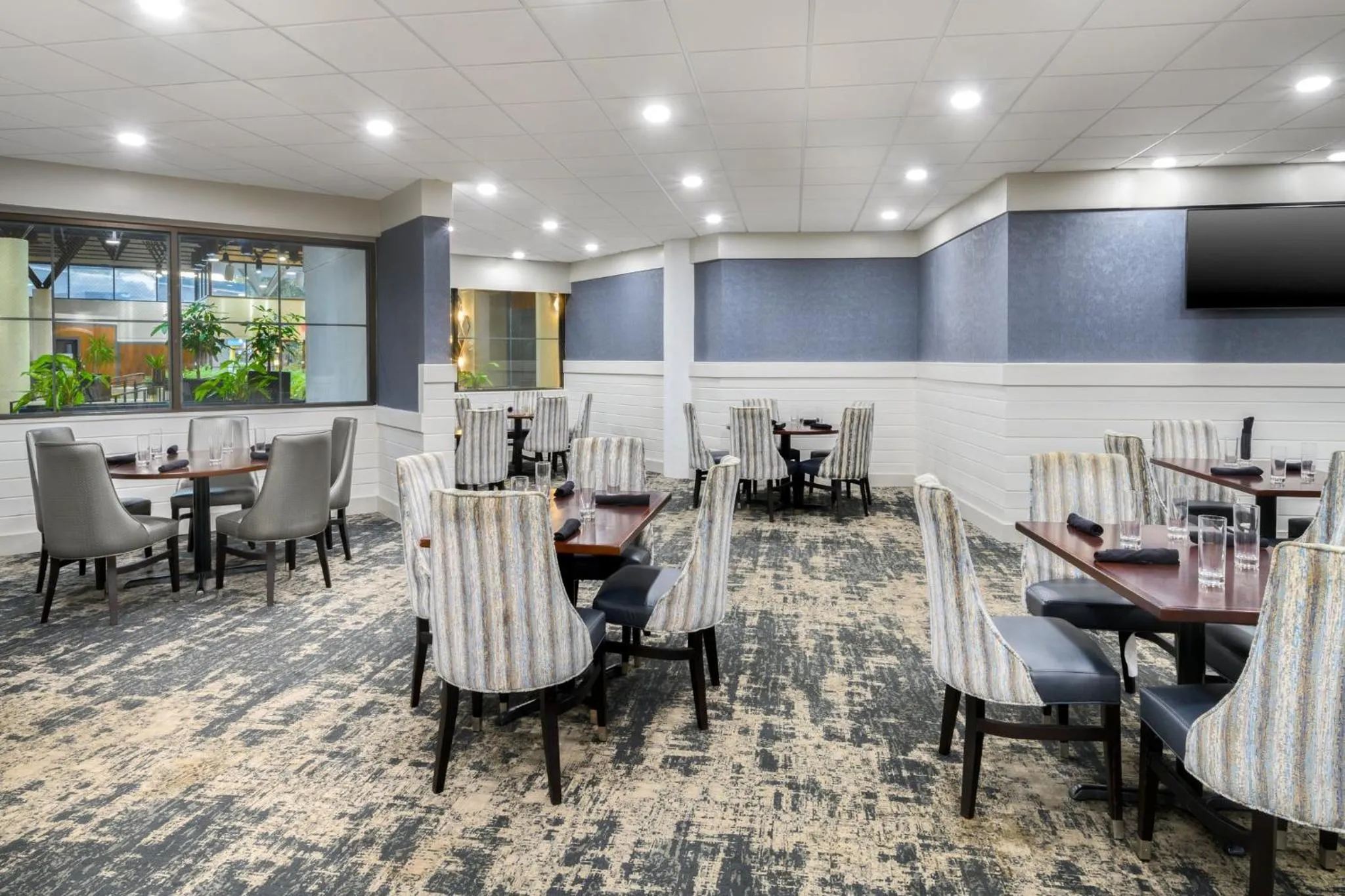 Breakfast in Crowne Plaza Jacksonville Airport I-95N by IHG