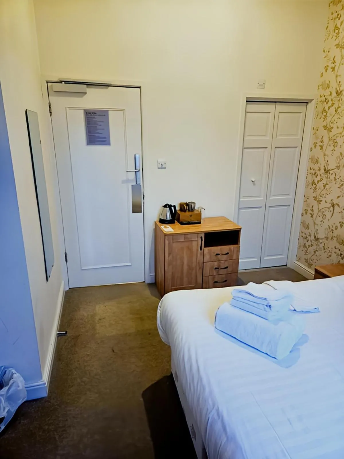 Bedroom, Bed in The Coach House