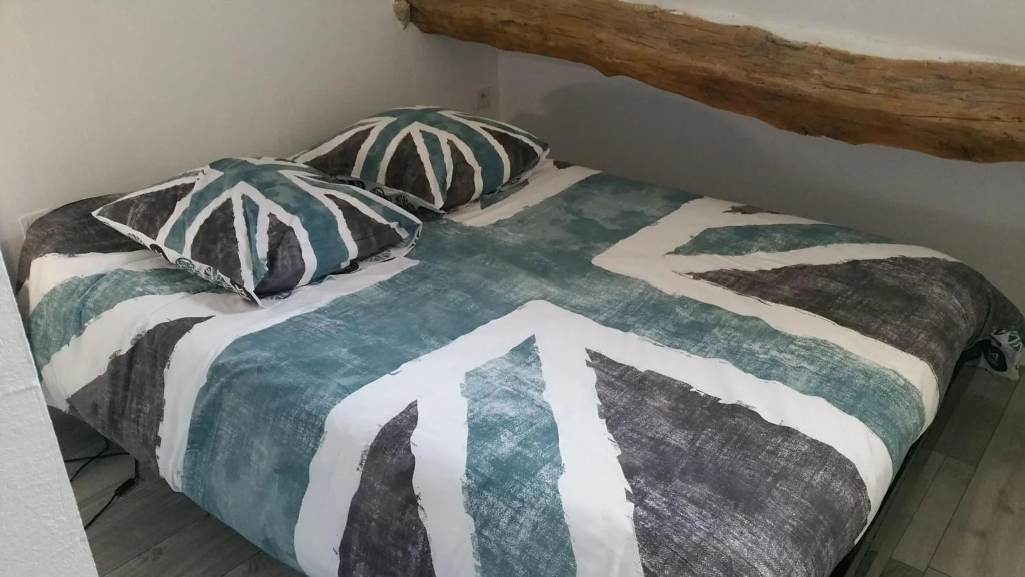 Bed in Chez Laurence