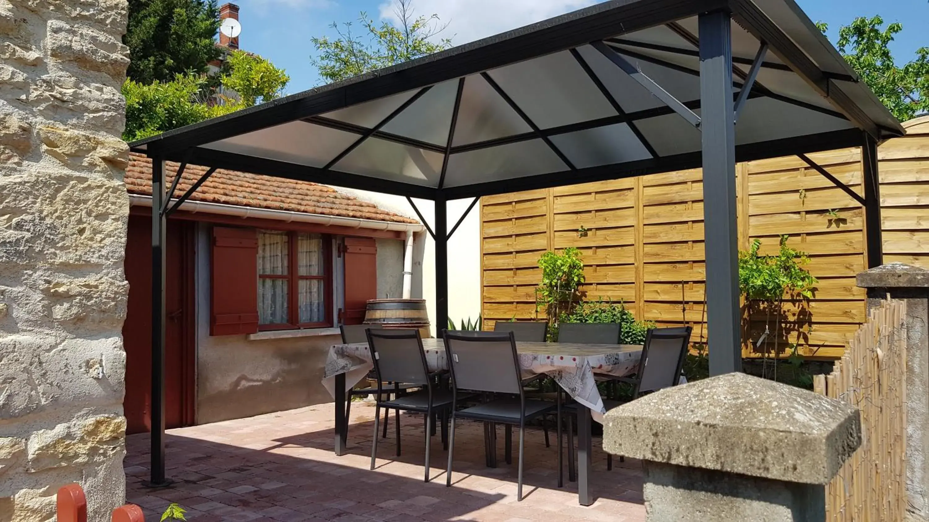 Chez Laurence Chez Laurence