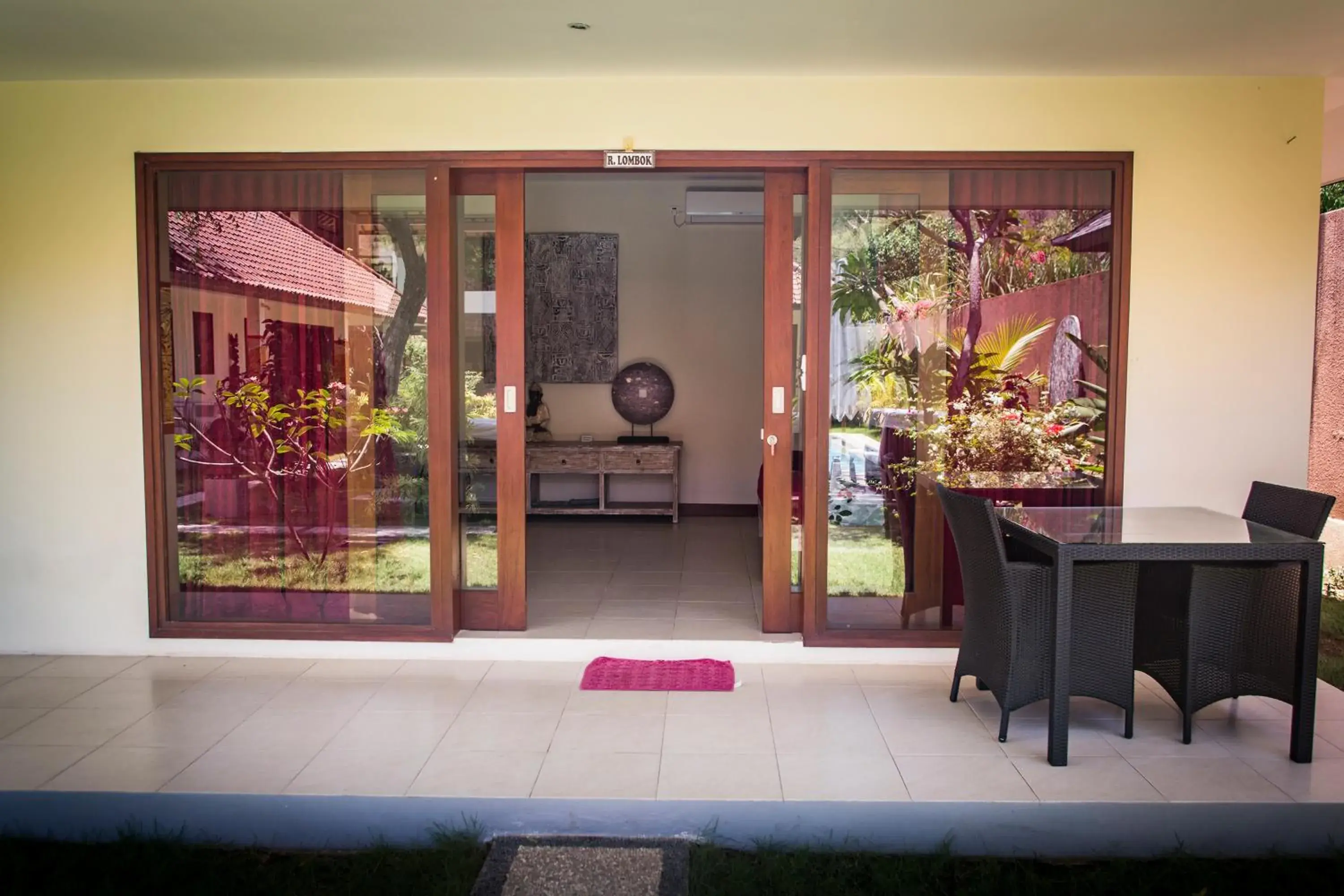 Family Room in Mimpi Nyata by Phocéa Family Room in Mimpi Nyata by Phocéa