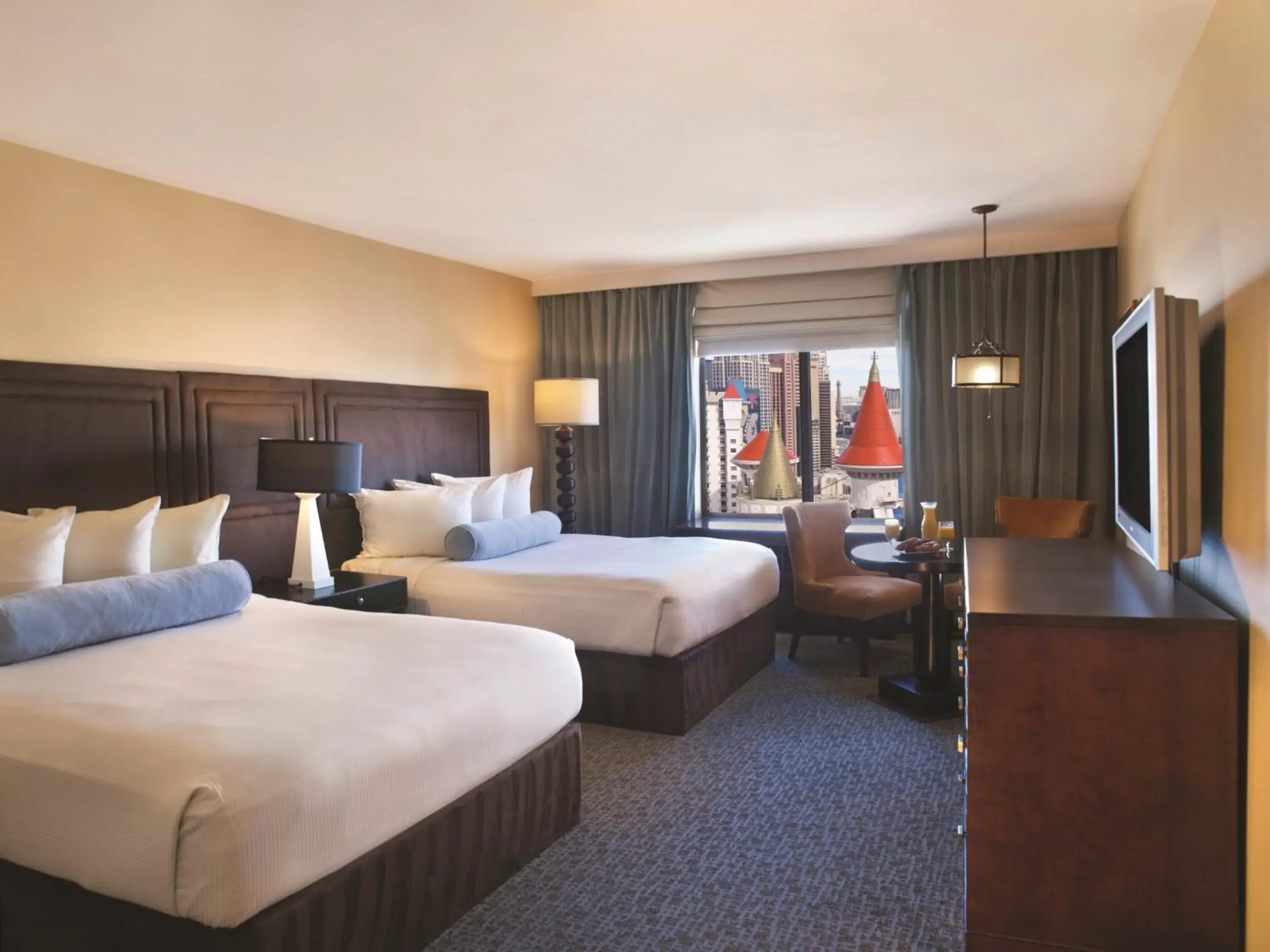 Photo of the whole room, Bed in Excalibur Photo of the whole room, Bed in Excalibur