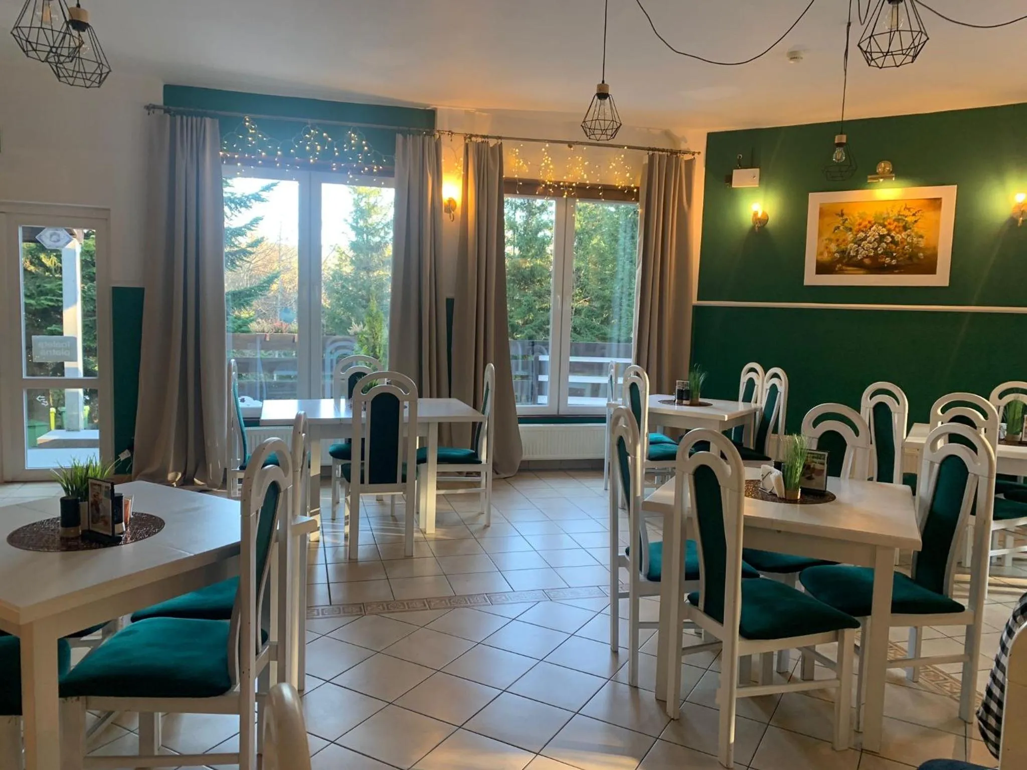 Restaurant/places to eat in Górski Kompleks Turystyczny Czeszka i Słowaczka