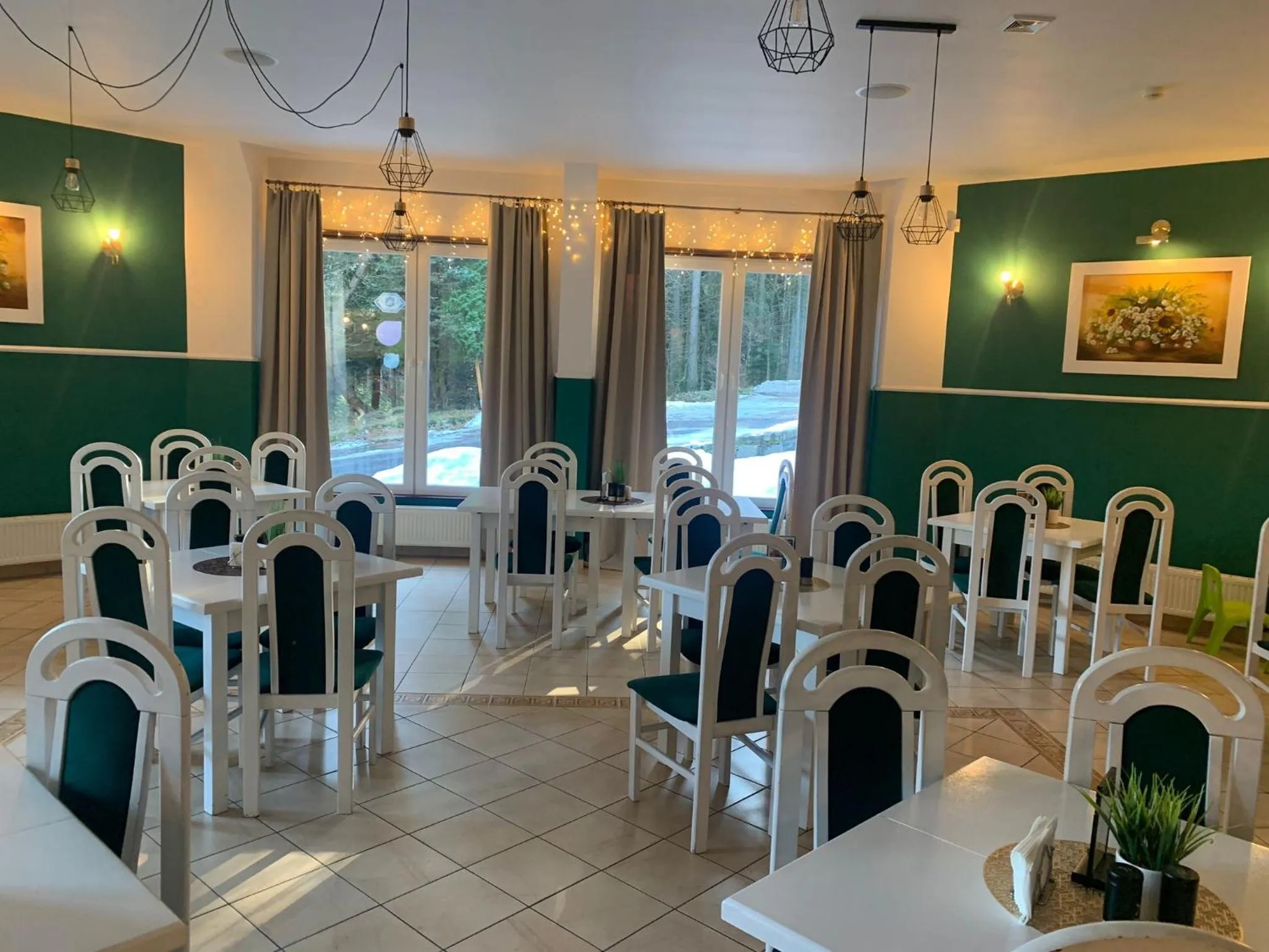 Restaurant/places to eat in Górski Kompleks Turystyczny Czeszka i Słowaczka