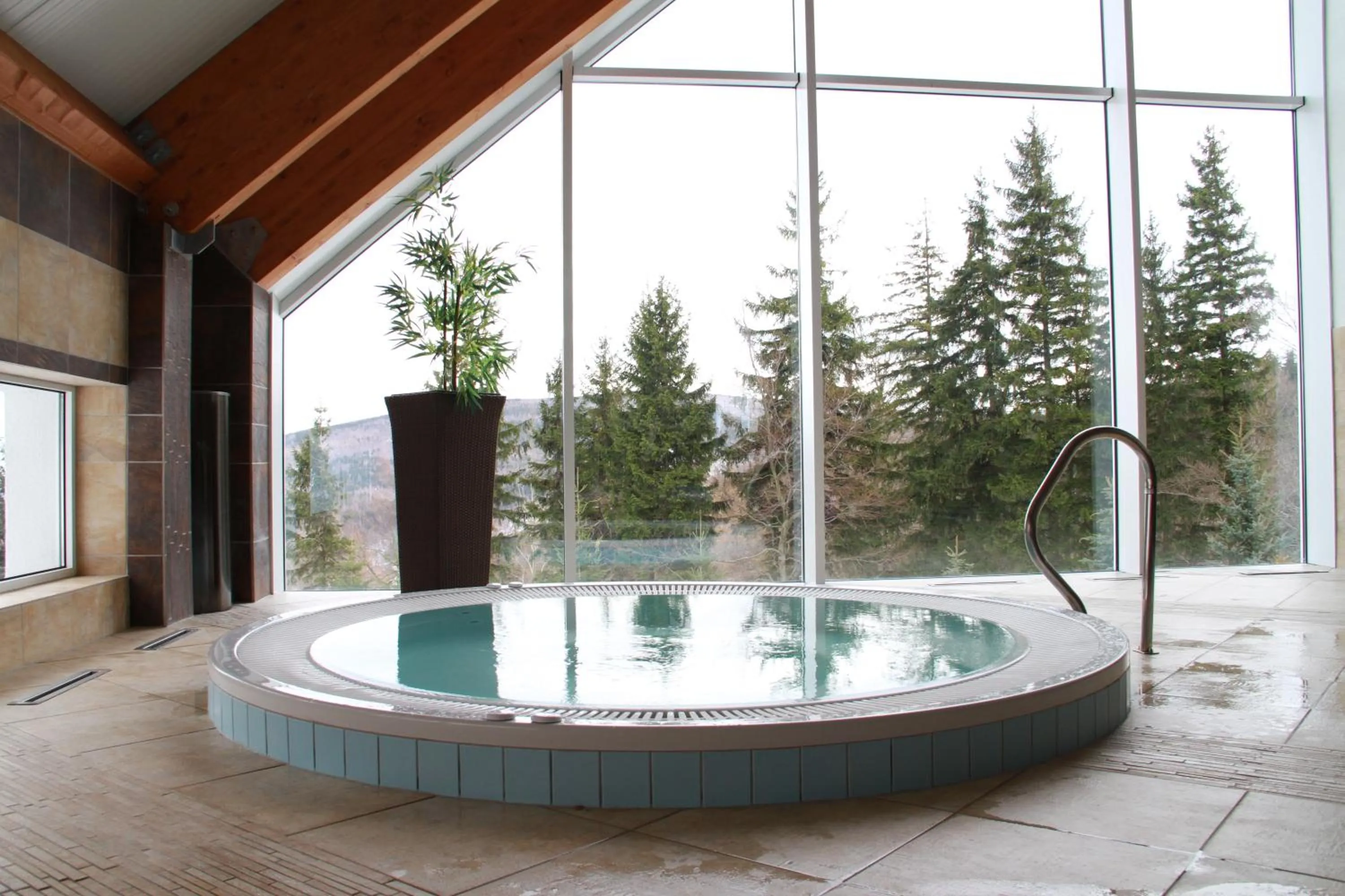 Swimming pool in Górski Kompleks Turystyczny Czeszka i Słowaczka