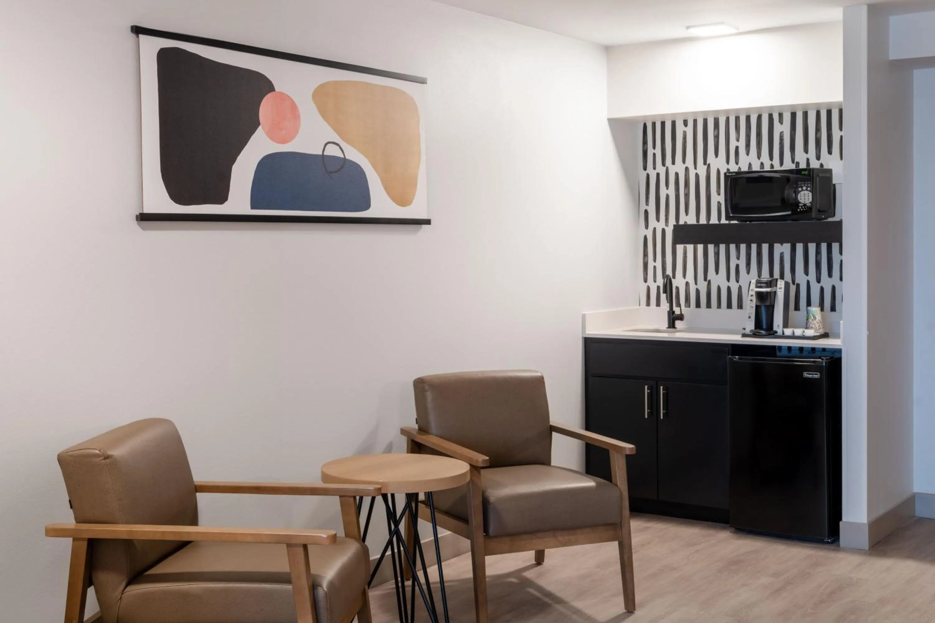 Photo of the whole room in Atwell Suites Austin Airport by IHG