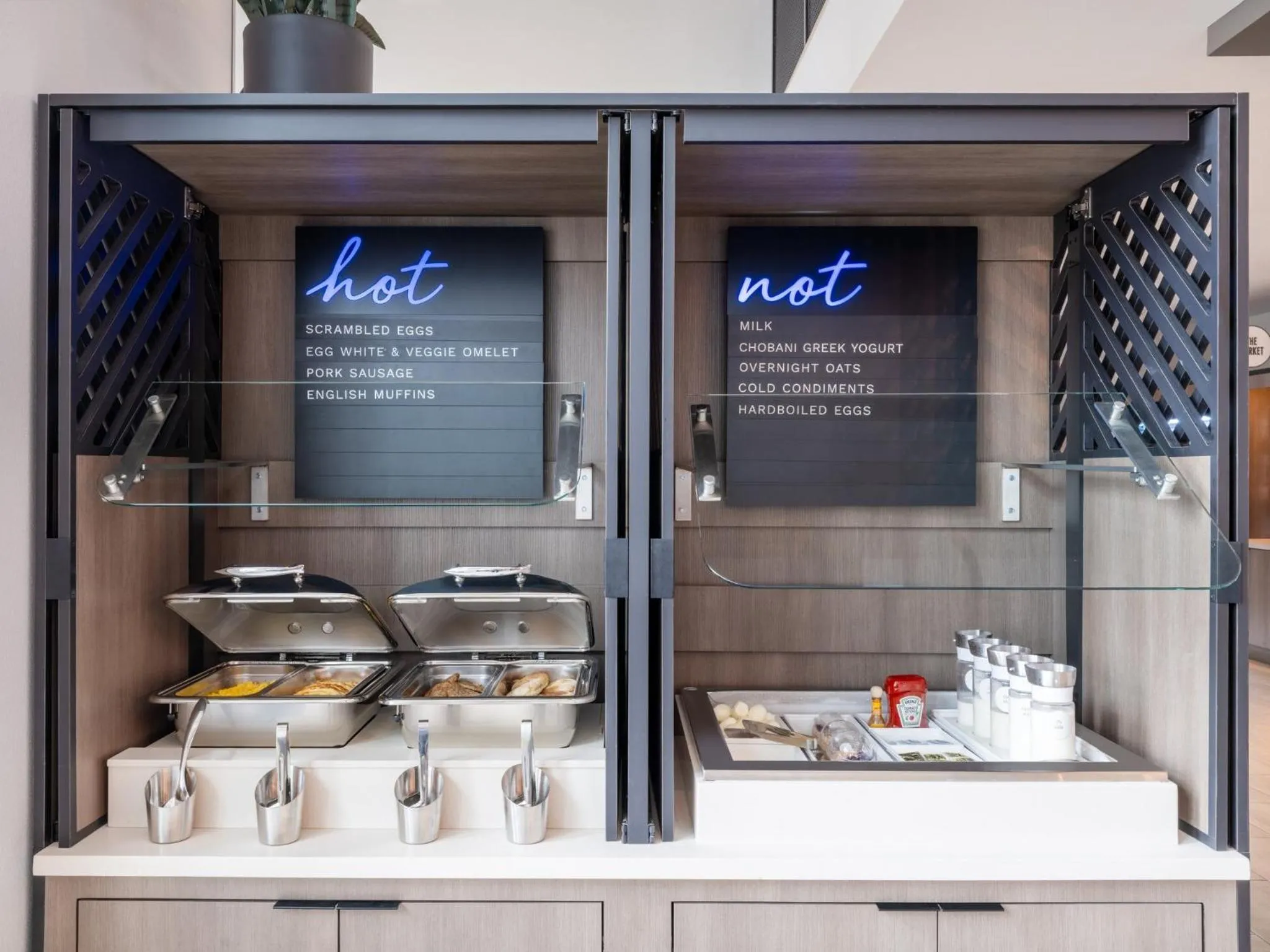 Breakfast in Atwell Suites Austin Airport by IHG