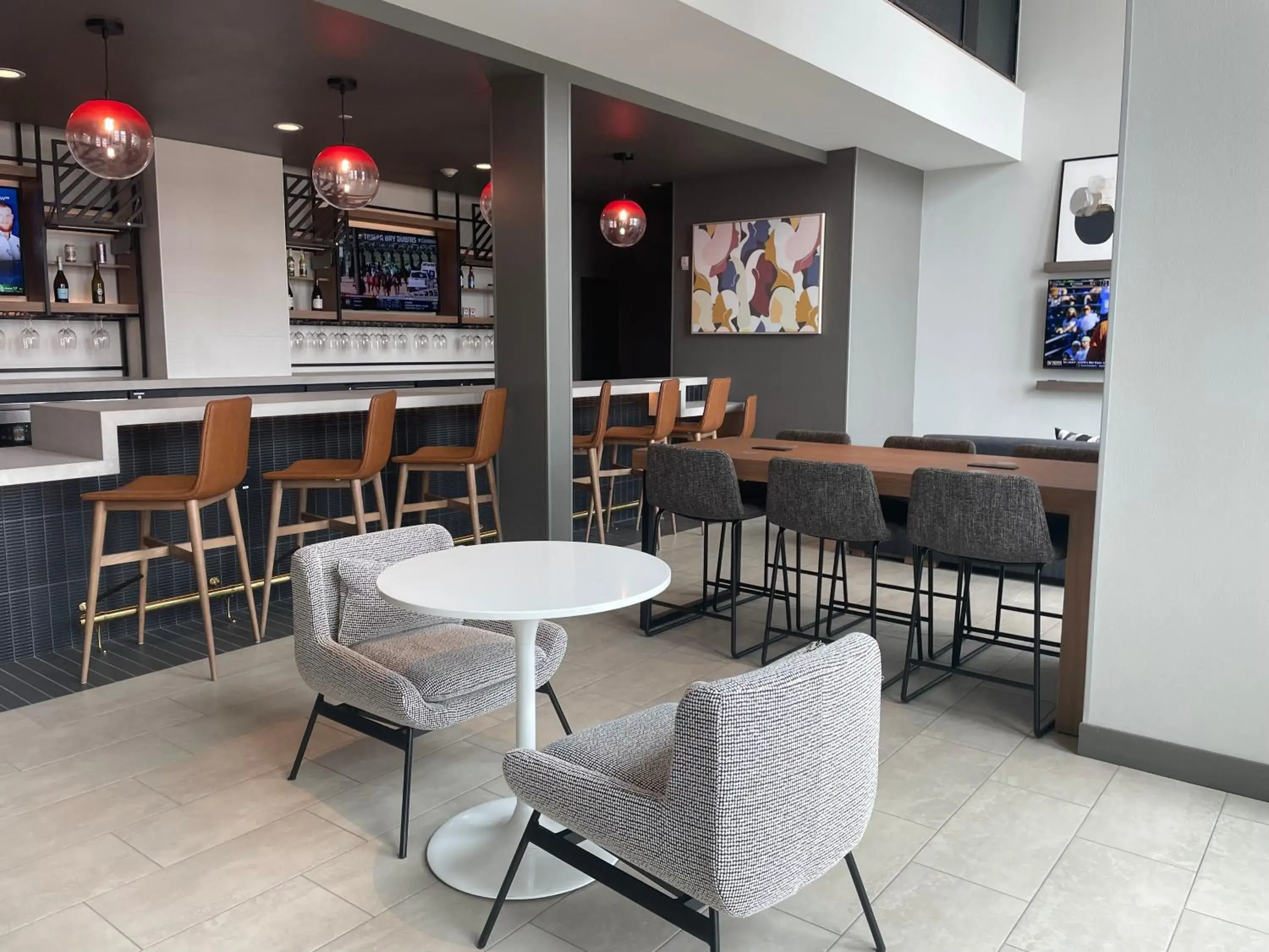 Lounge or bar in Atwell Suites Austin Airport by IHG Lounge or bar in Atwell Suites Austin Airport by IHG