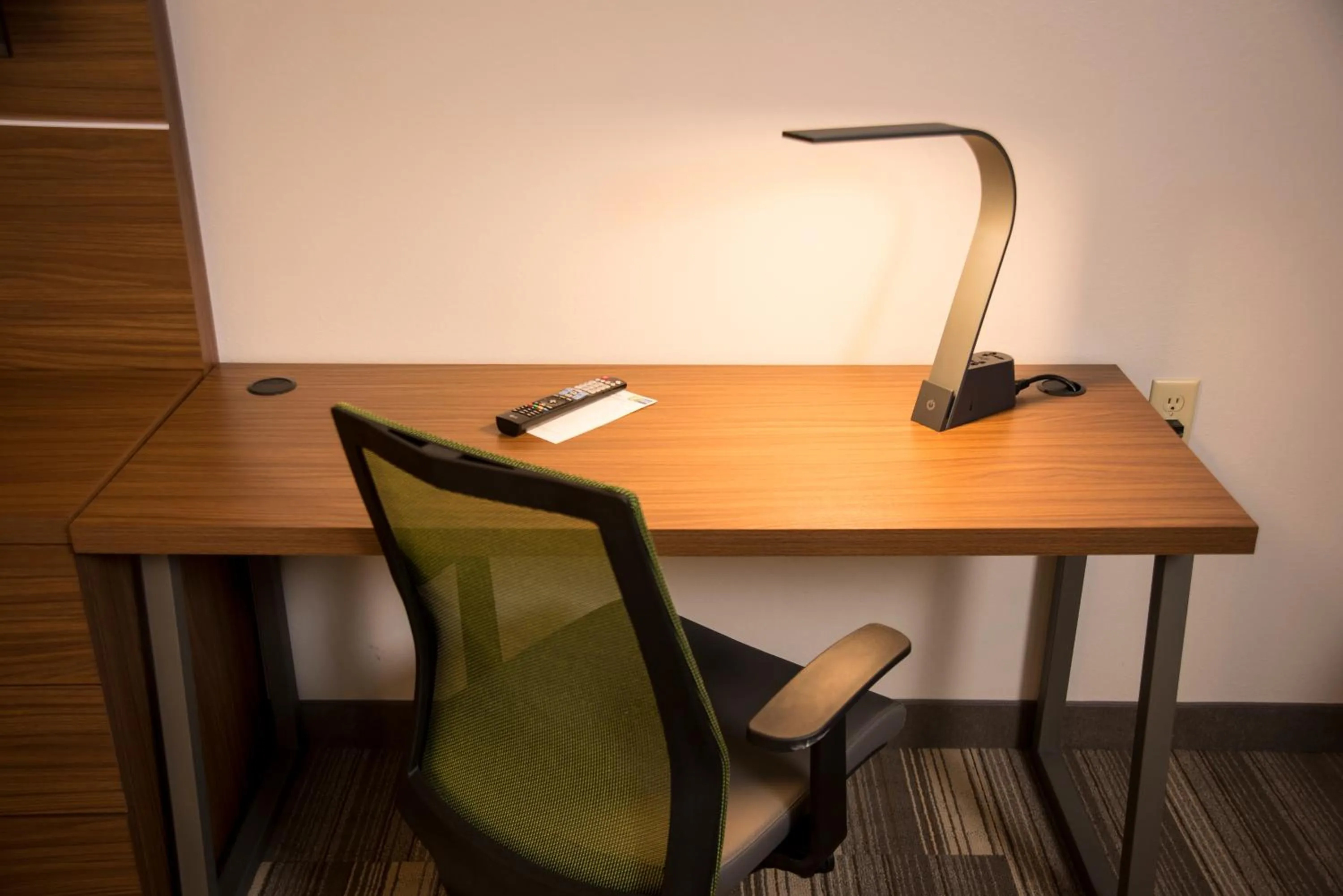 hair dresser in Holiday Inn Express Hotel & Suites Lexington-Downtown University by IHG