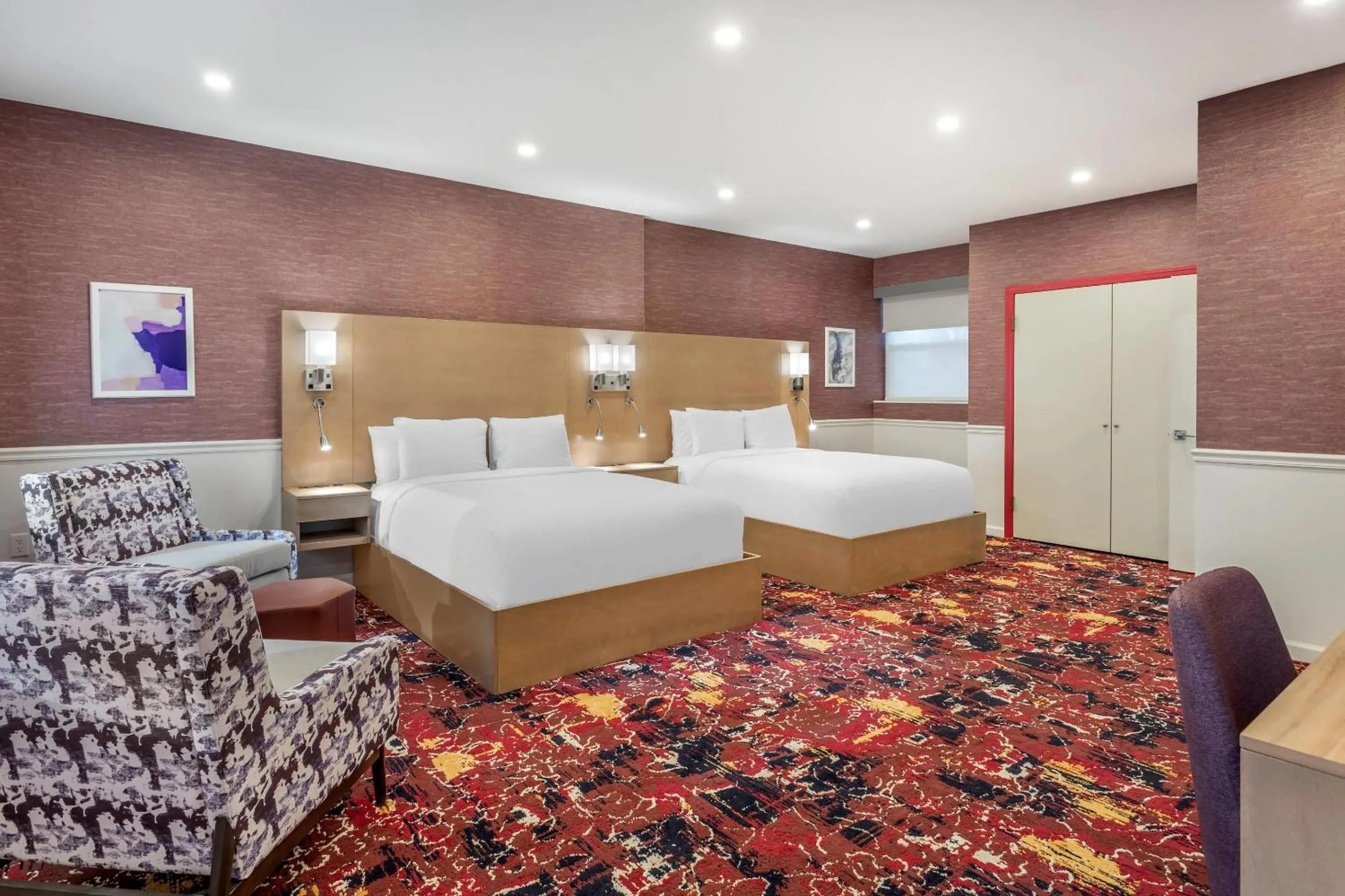 Bedroom, Bed in The Mayfair Hotel Times Square, an Ascend Collection