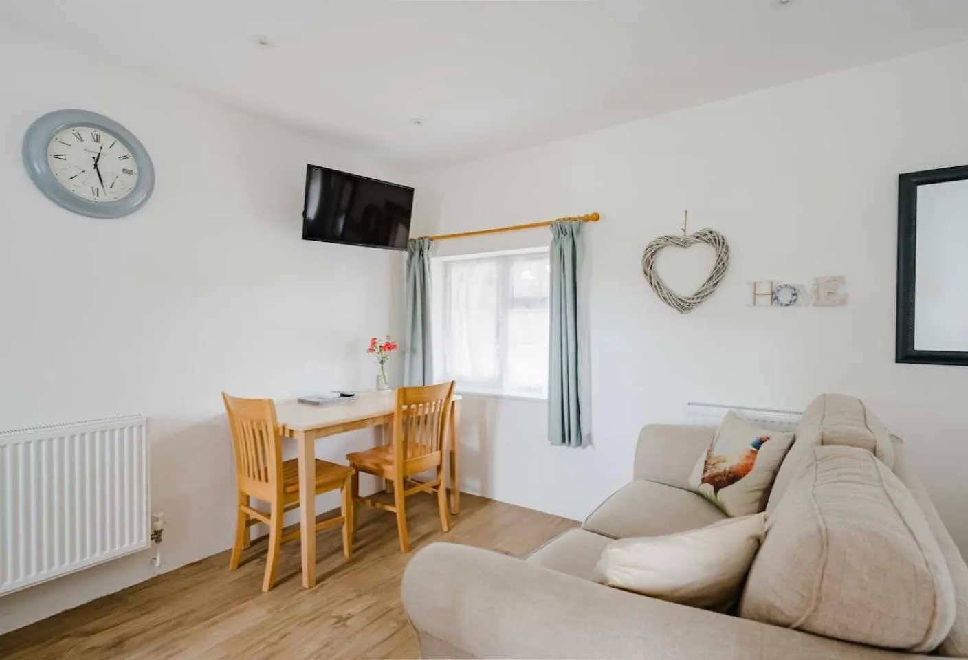 Dining area in Great Sampford B&B Sorrells farm