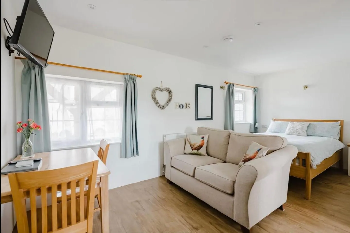 Bed in Great Sampford B&B Sorrells farm