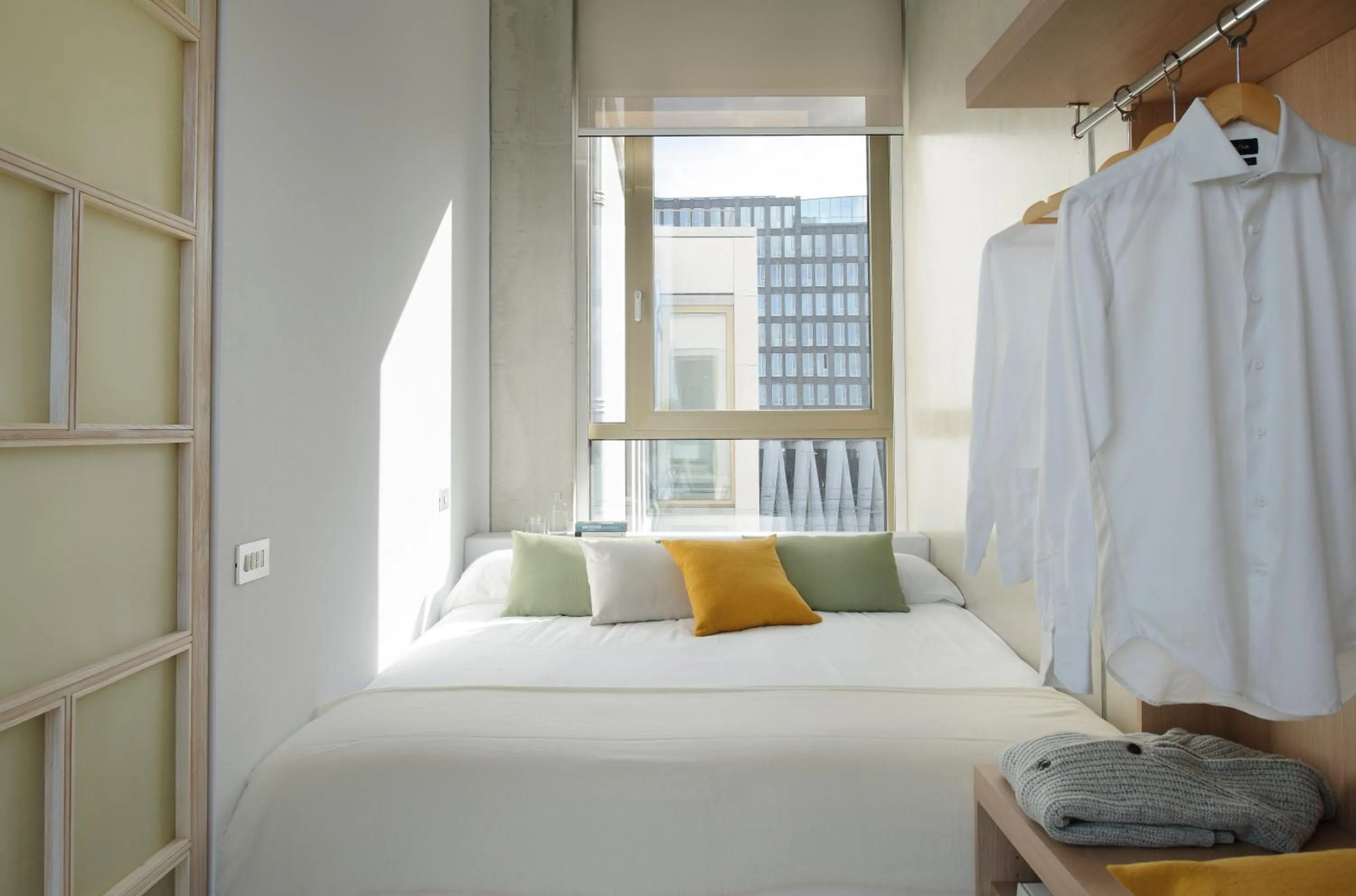 Bedroom, Bed in Eric Vökel Boutique Apartments - Amsterdam Suites