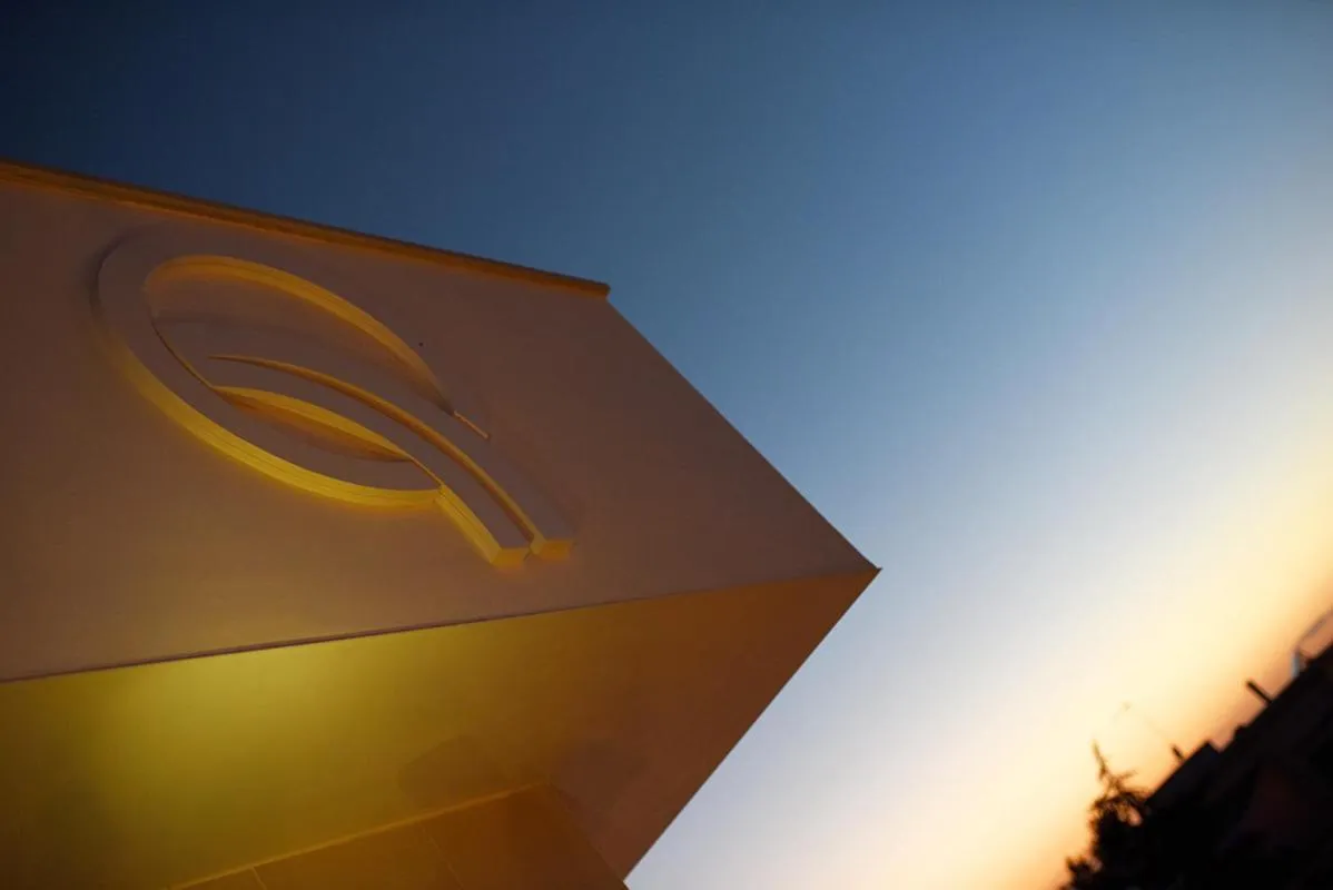 Decorative detail in Foglie D' Acqua