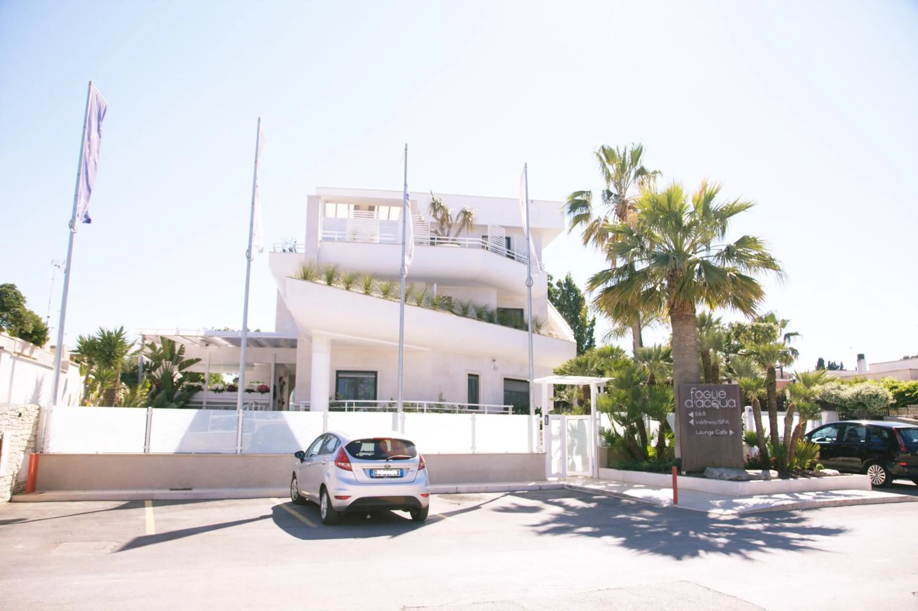 Property building in Foglie D' Acqua