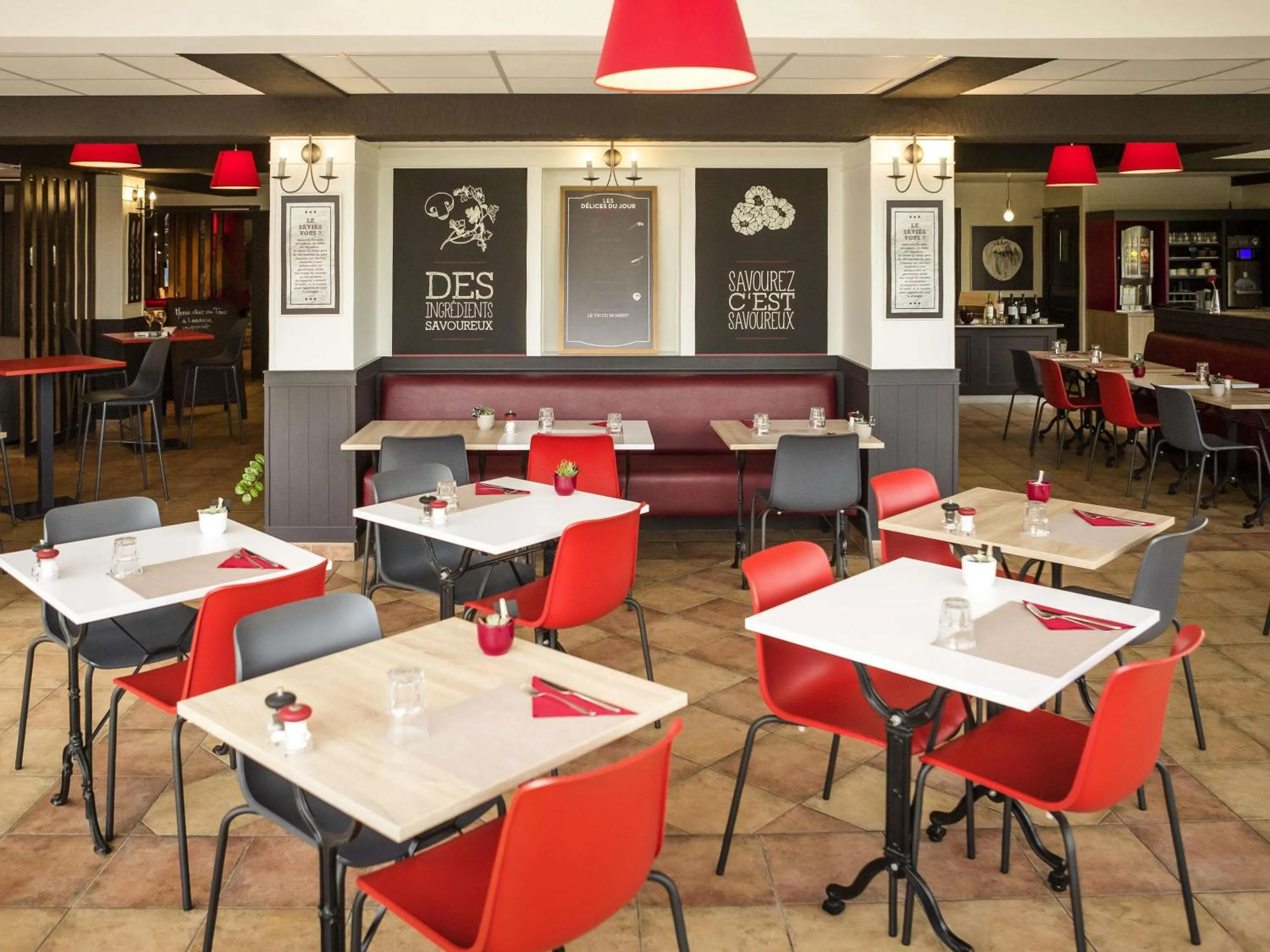 Restaurant/places to eat in ibis Cherbourg La Glacerie