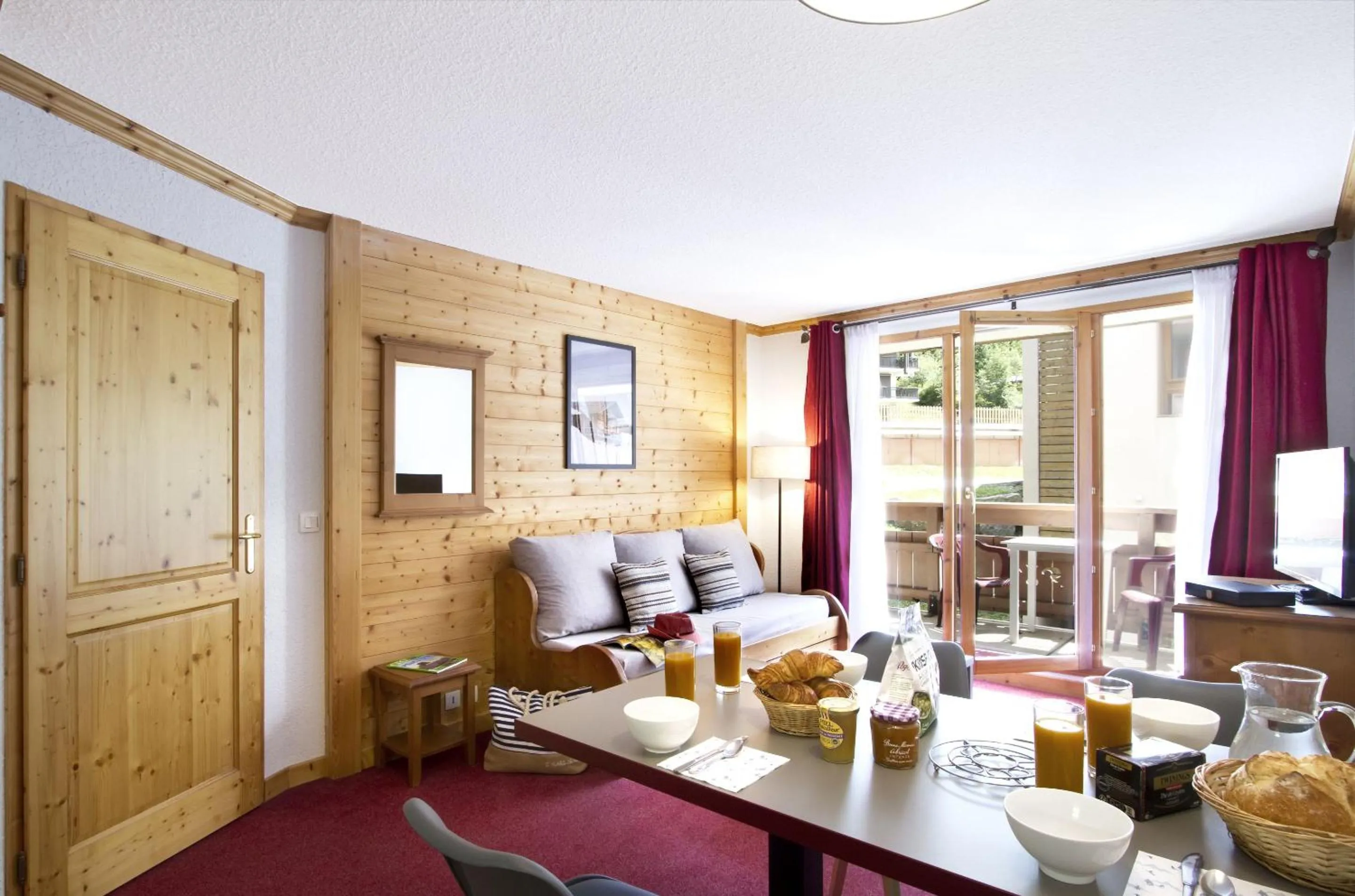 Dining area in Résidence Odalys Le Village