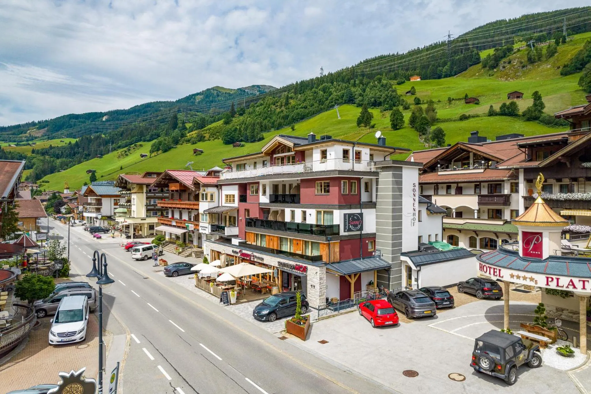 Property building in SonnenHOF hotel gerlos centrum