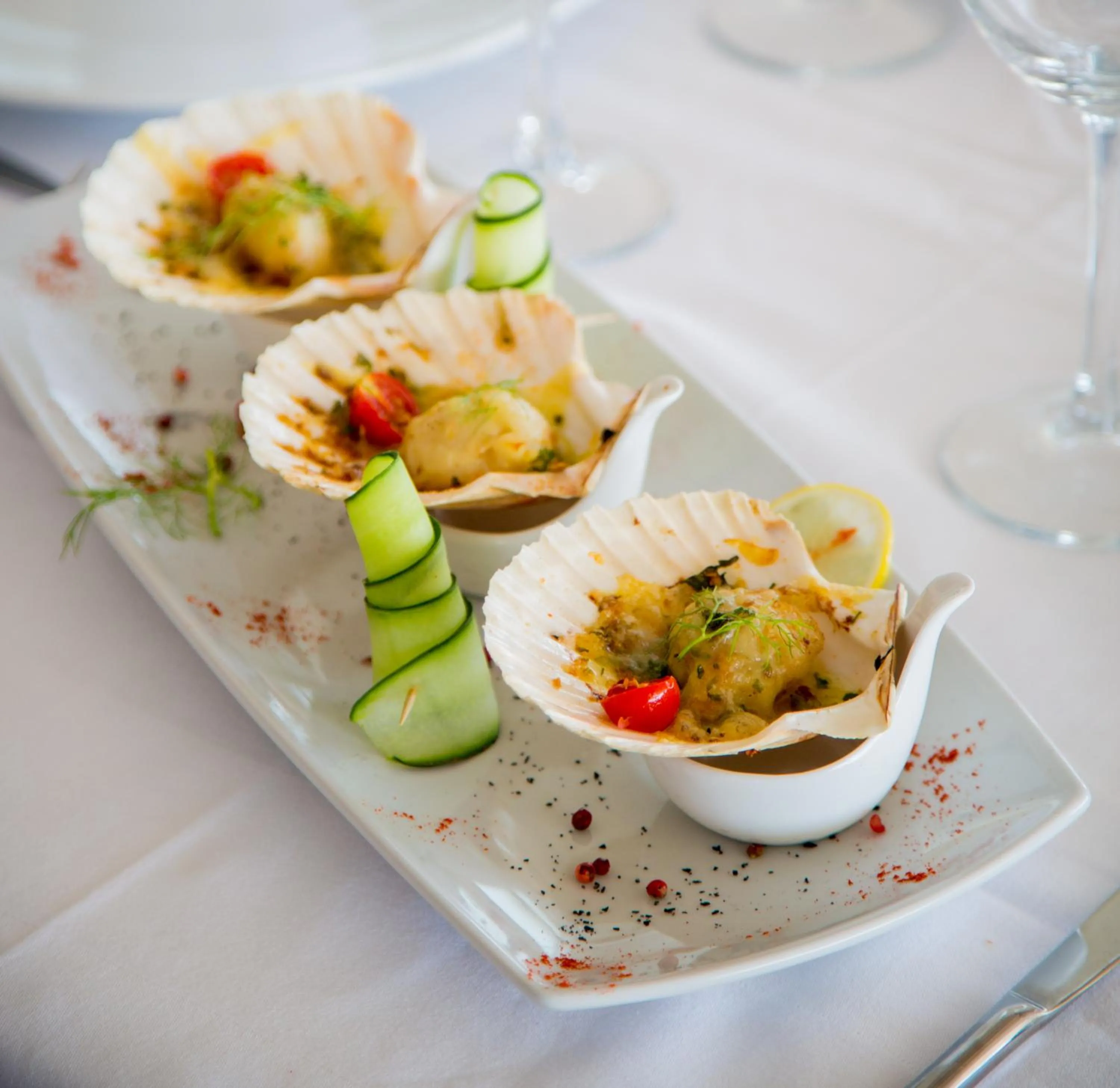Food and drinks in Elysium Hotel