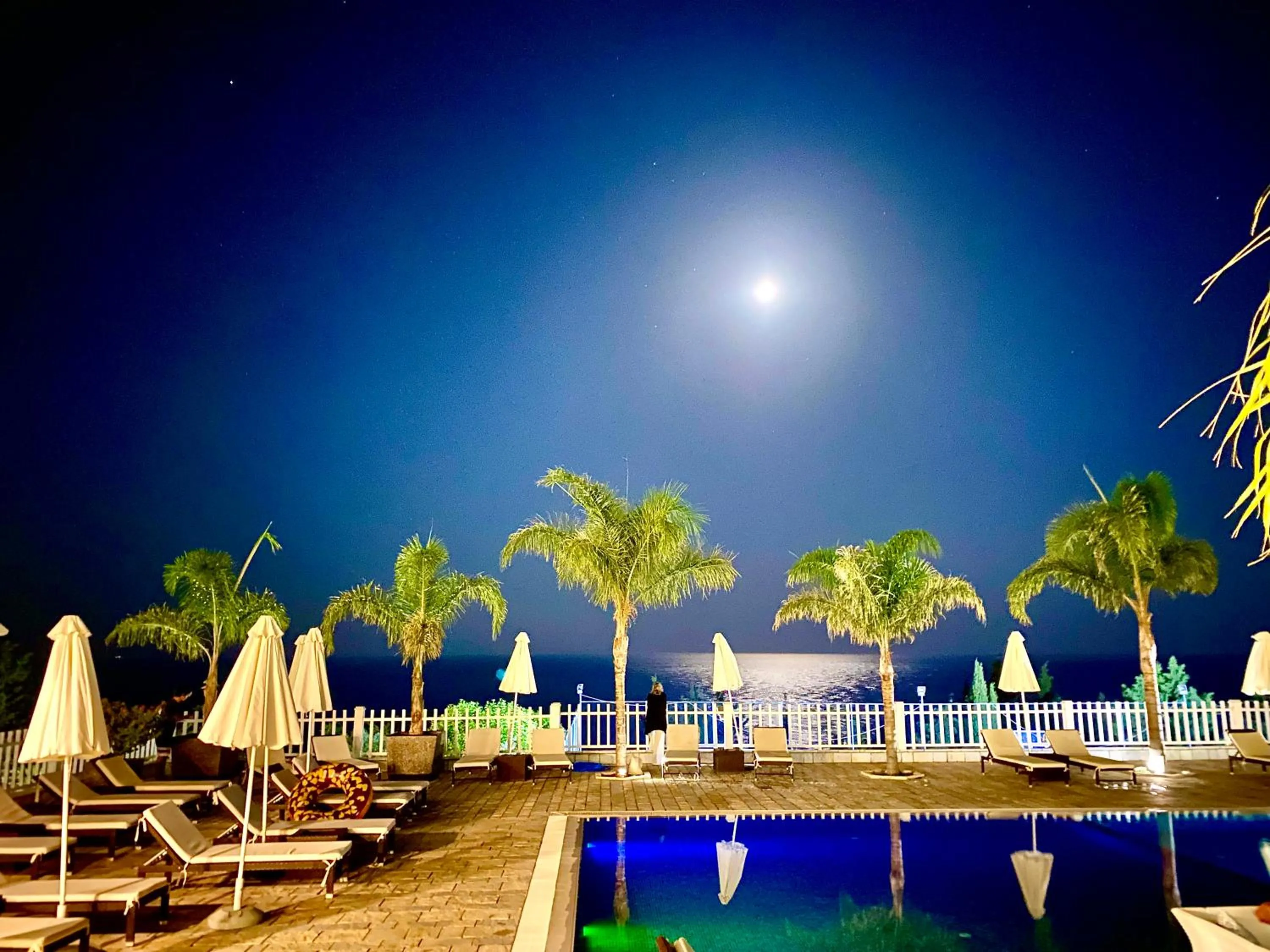 Elysium Hotel