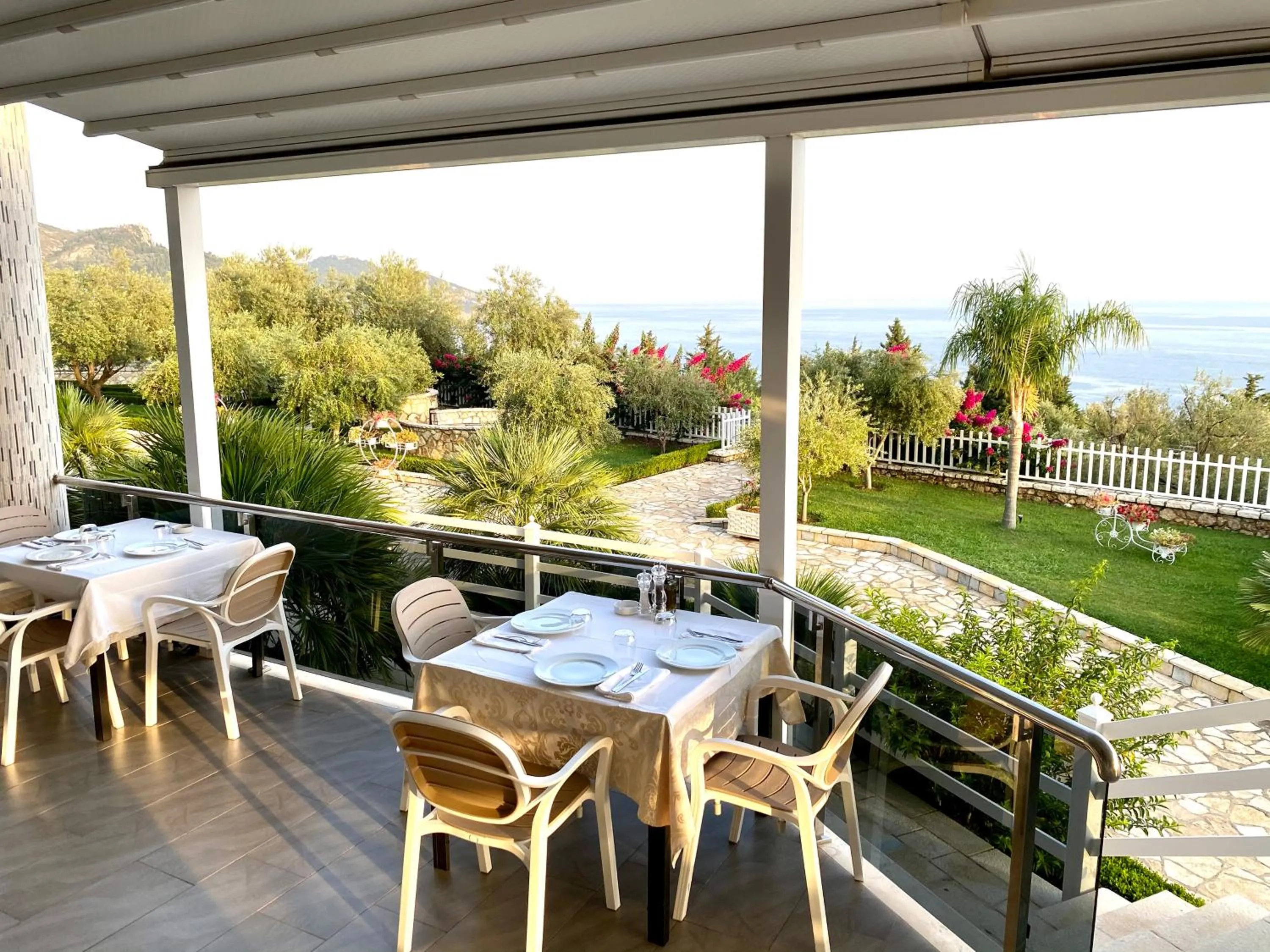 Elysium Hotel