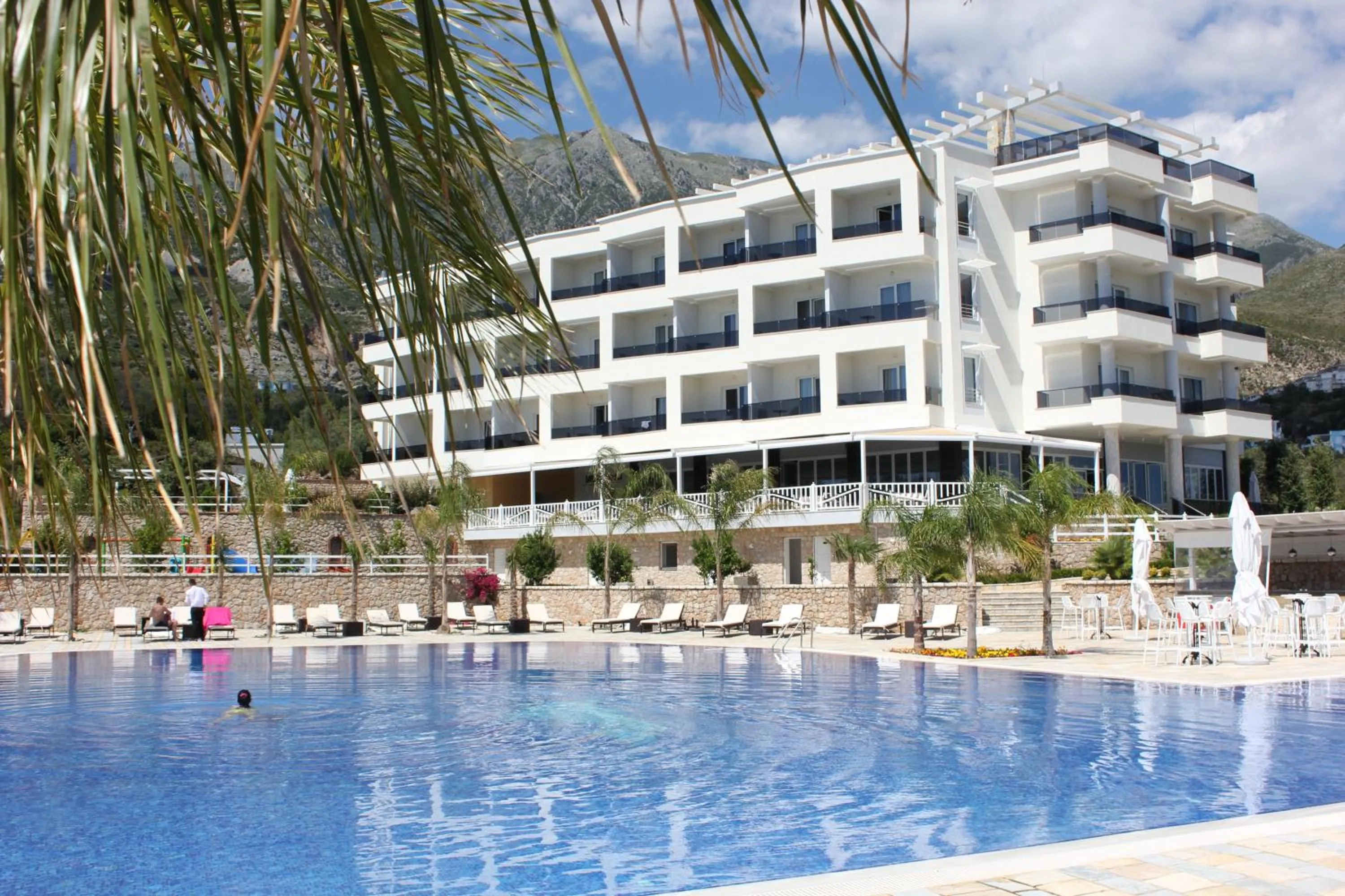 Swimming pool in Elysium Hotel