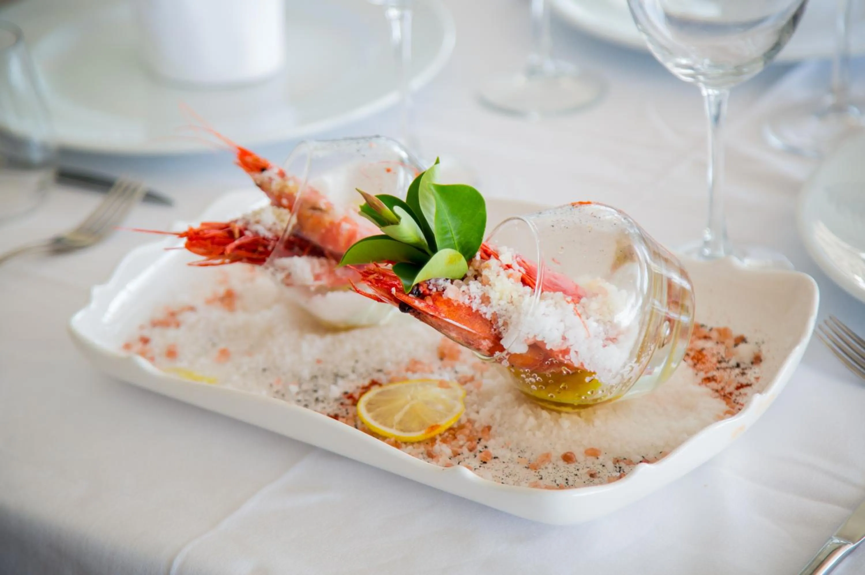 Food and drinks in Elysium Hotel