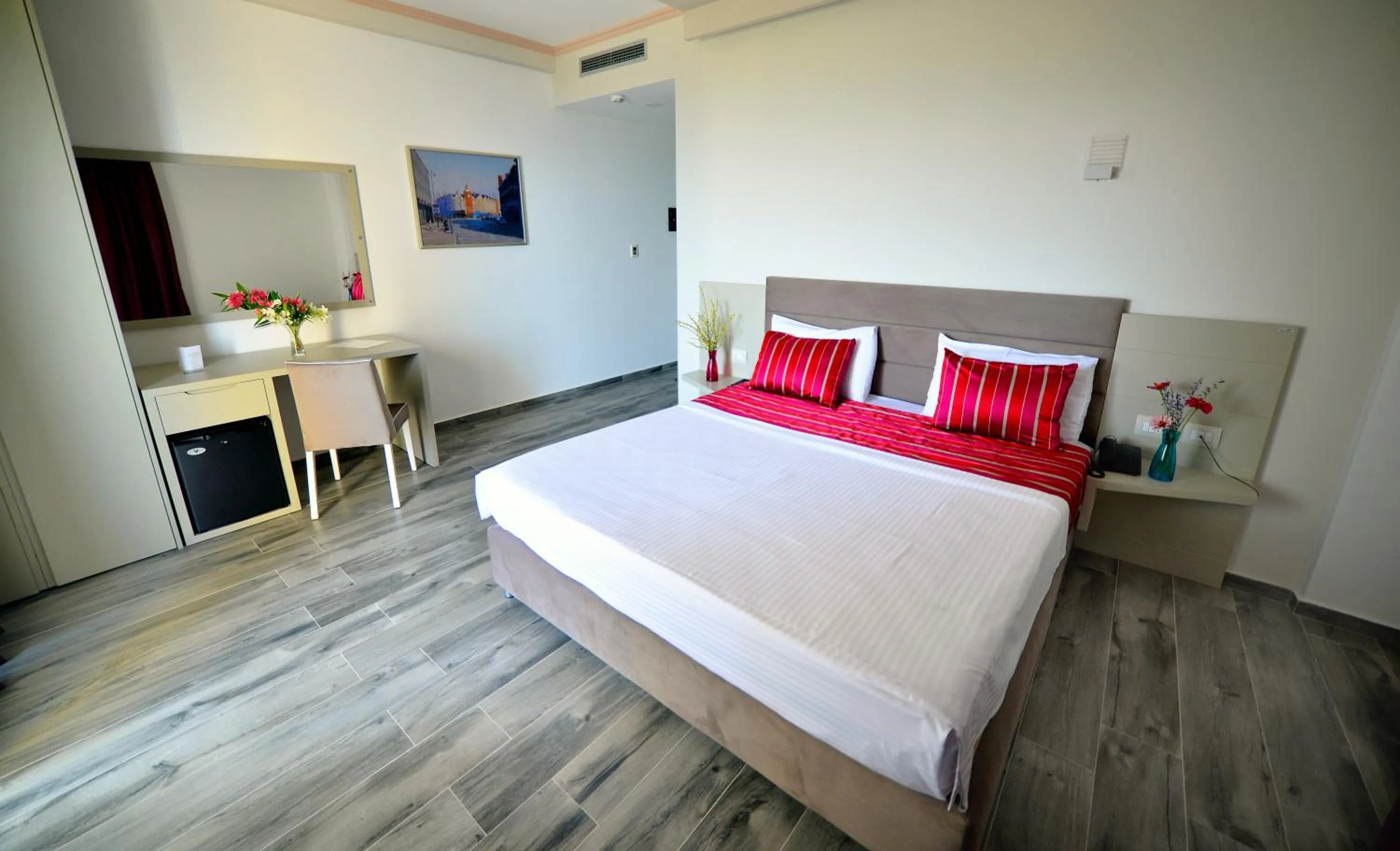 Bedroom, Bed in Elysium Hotel