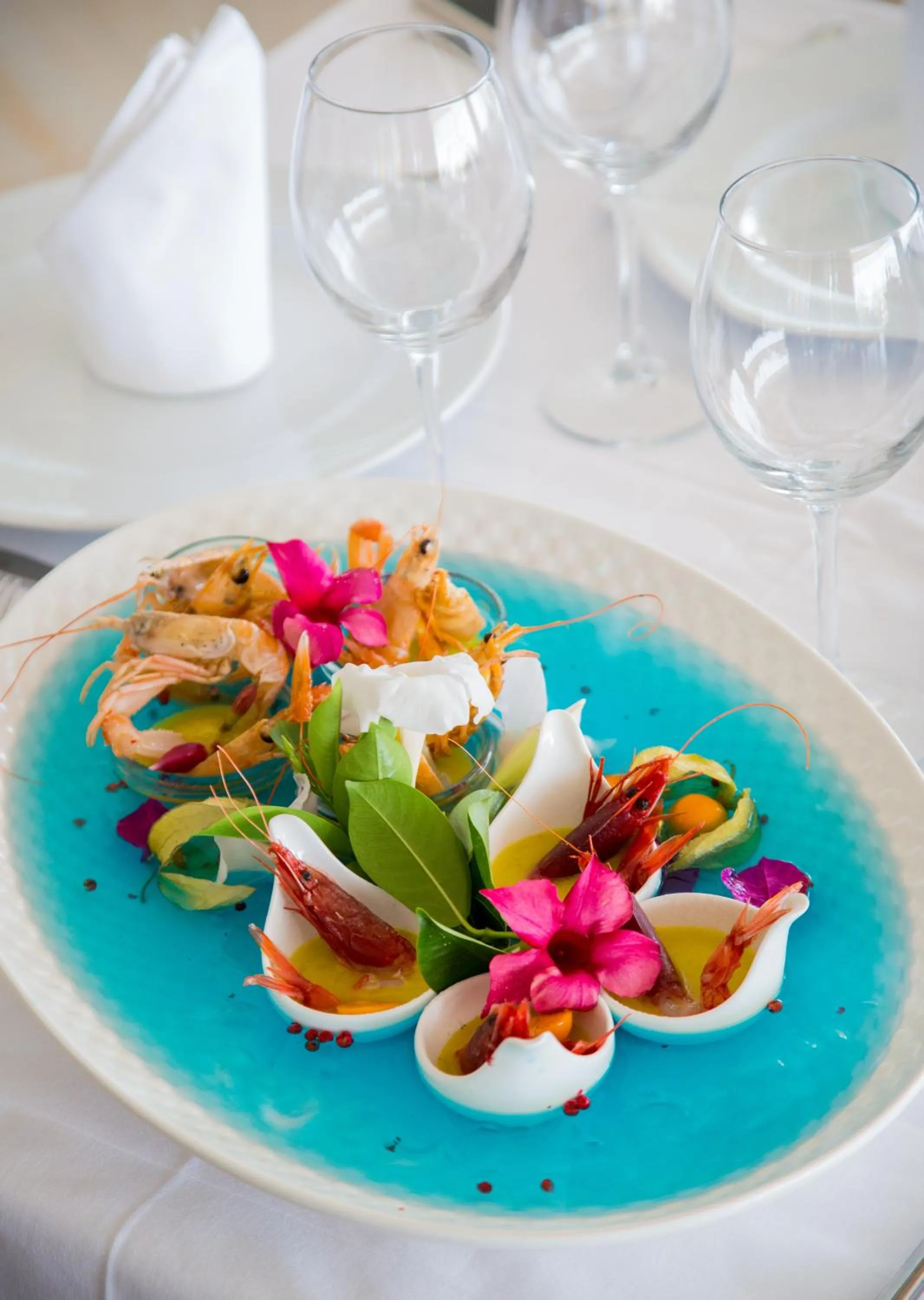 Food and drinks in Elysium Hotel