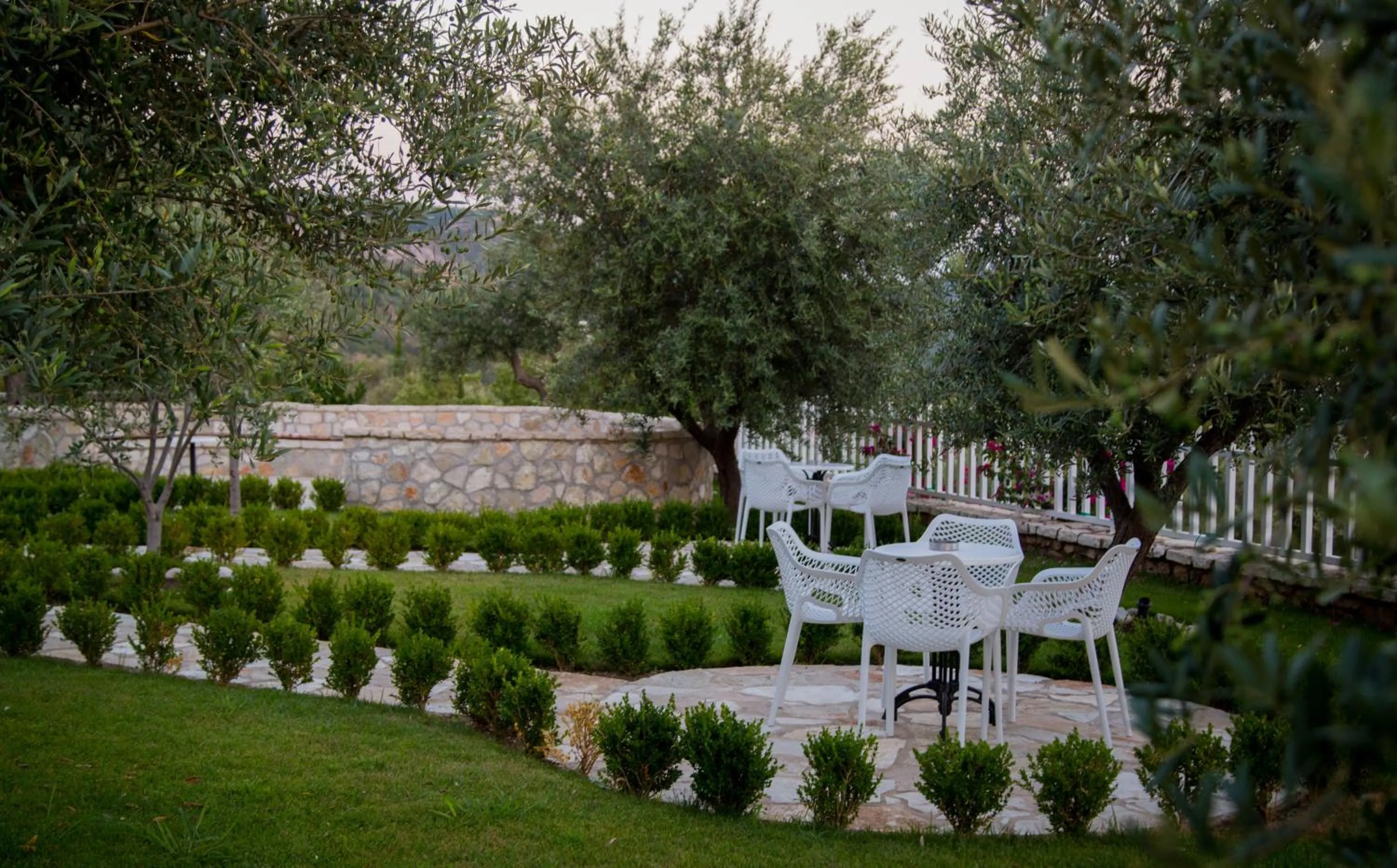 Garden in Elysium Hotel