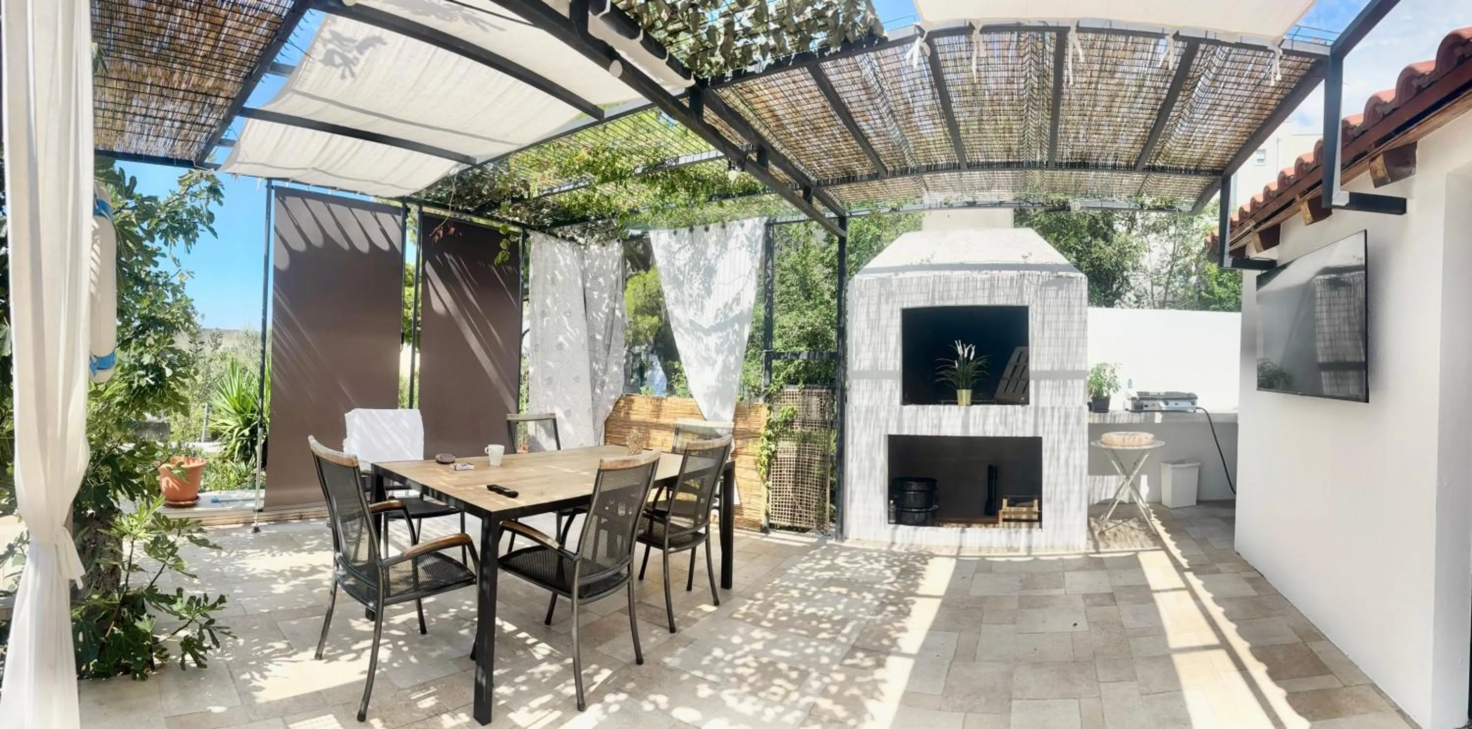 Summer Apartment