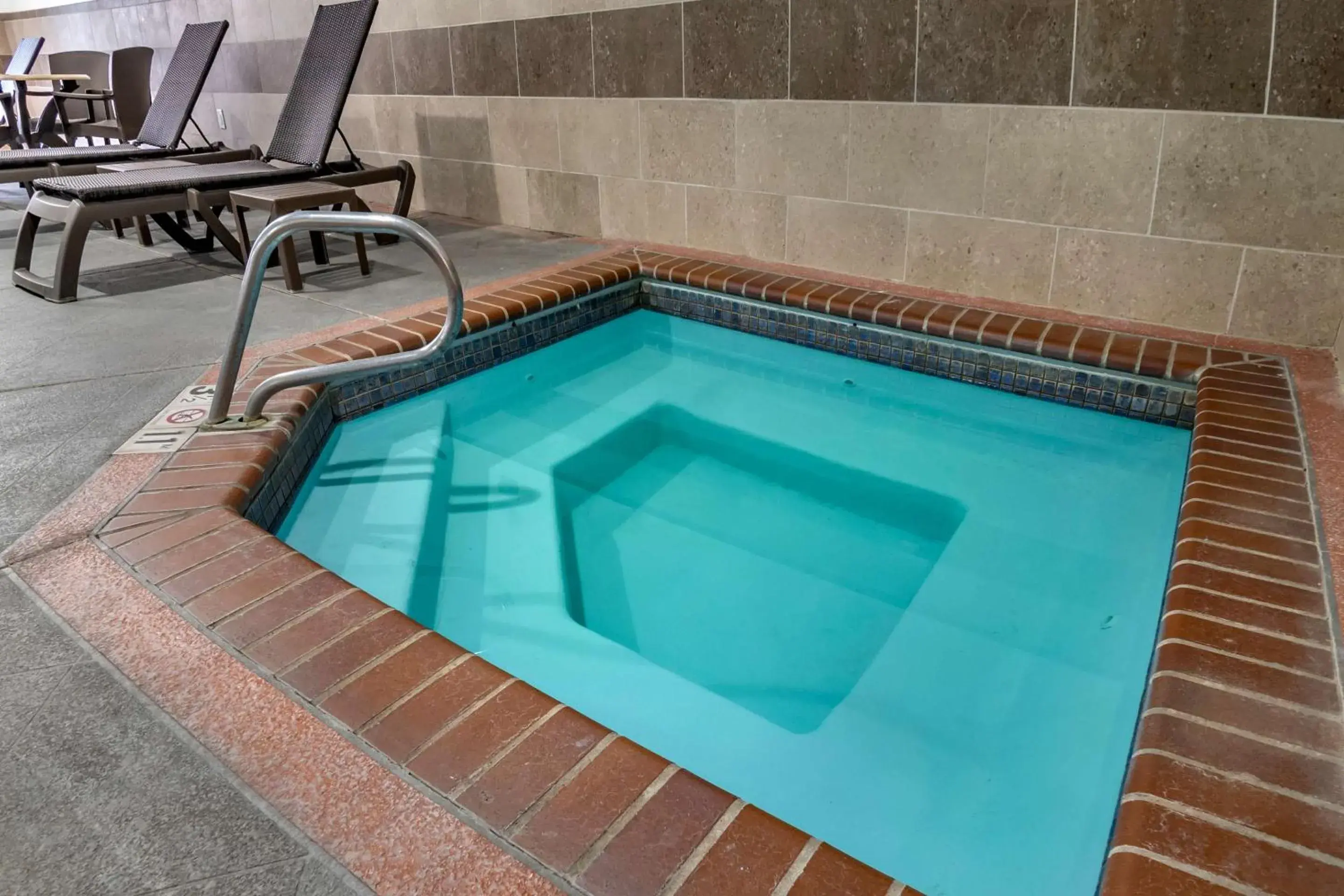 Swimming pool in Comfort Inn & Suites Junction City - near Fort Riley Swimming pool in Comfort Inn & Suites Junction City - near Fort Riley