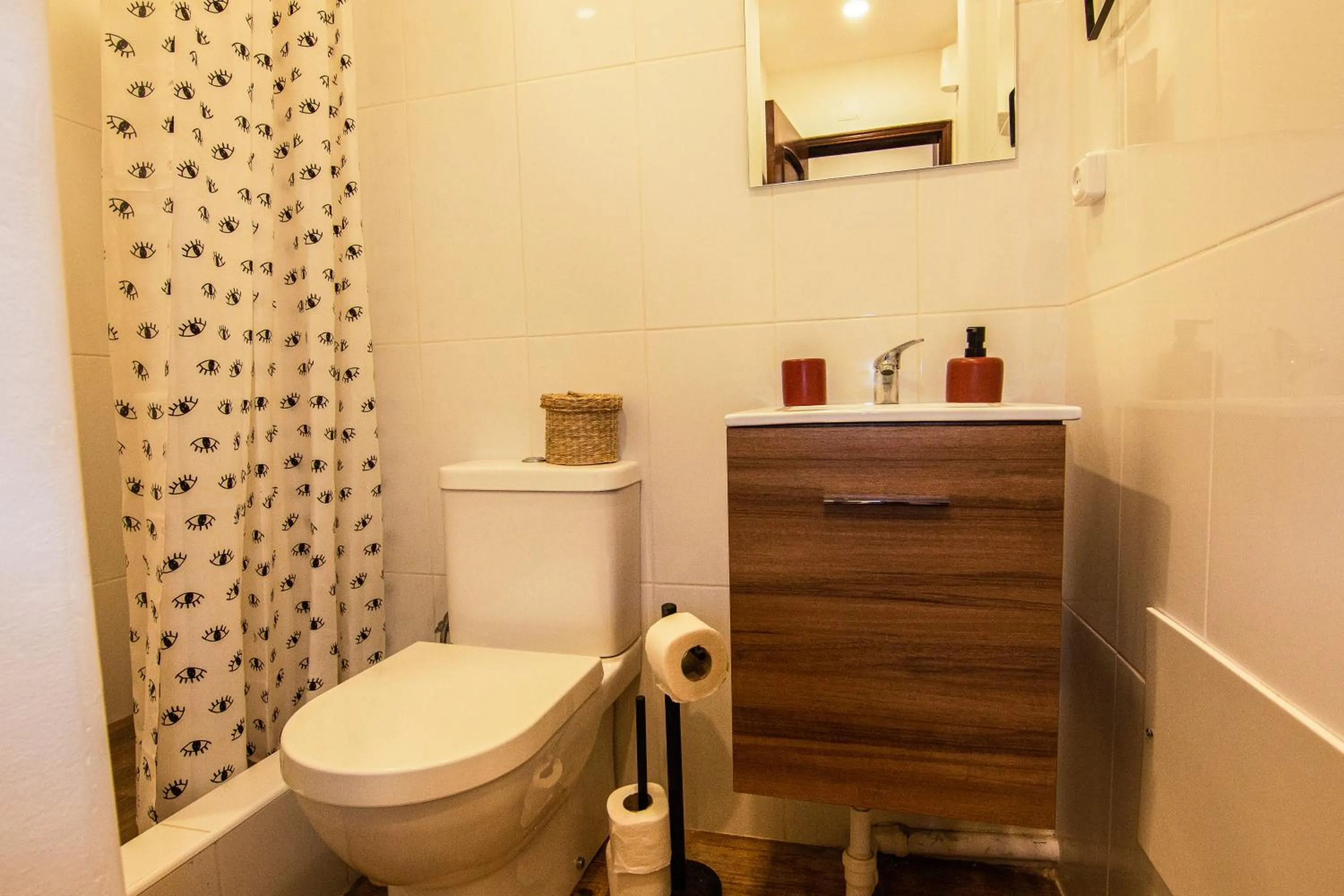 Toilet in Faro Central - Holiday Apartments