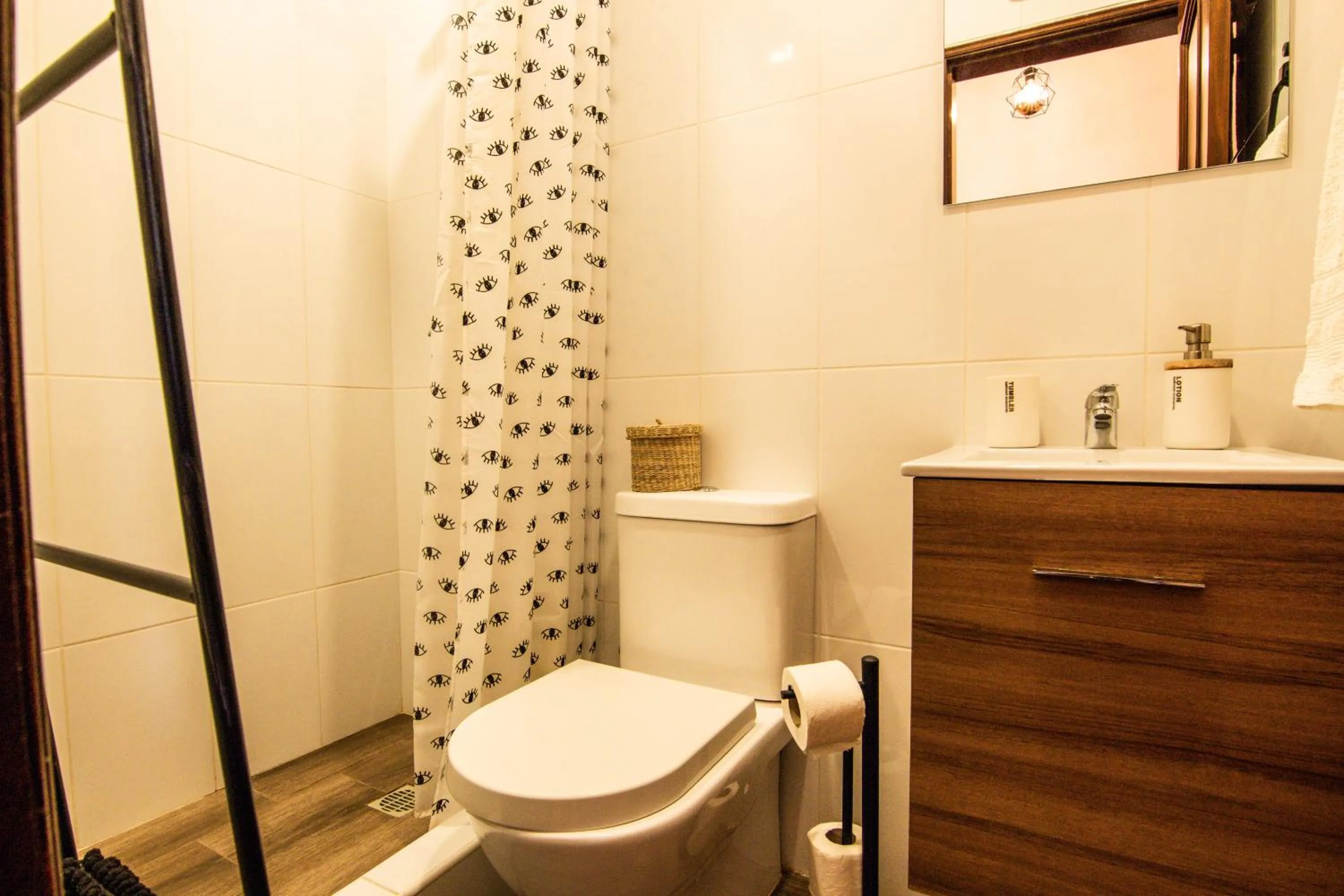Toilet in Faro Central - Holiday Apartments