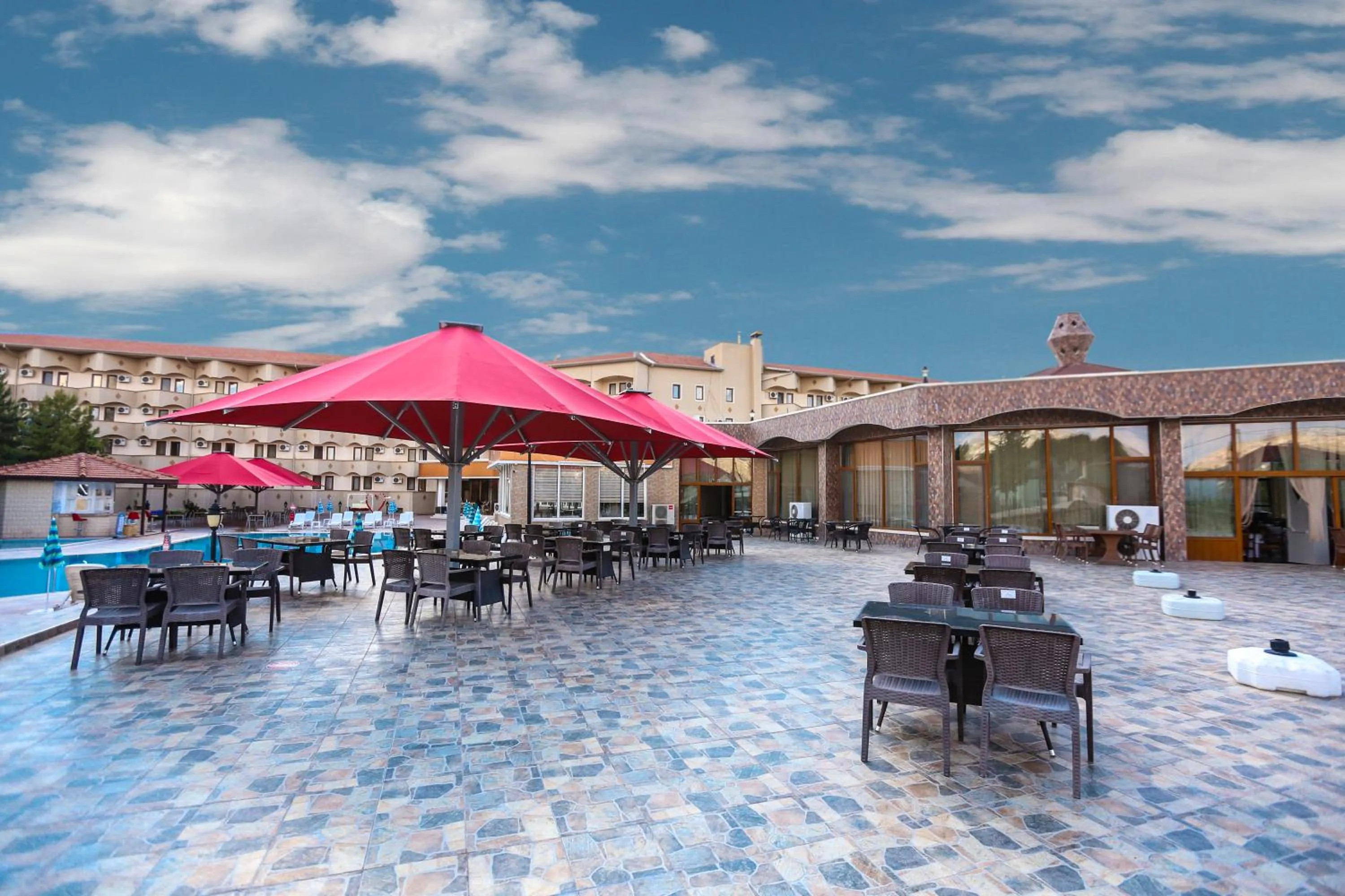 Patio in SIGNATURE GARDEN AVANOS Hotel & SPA