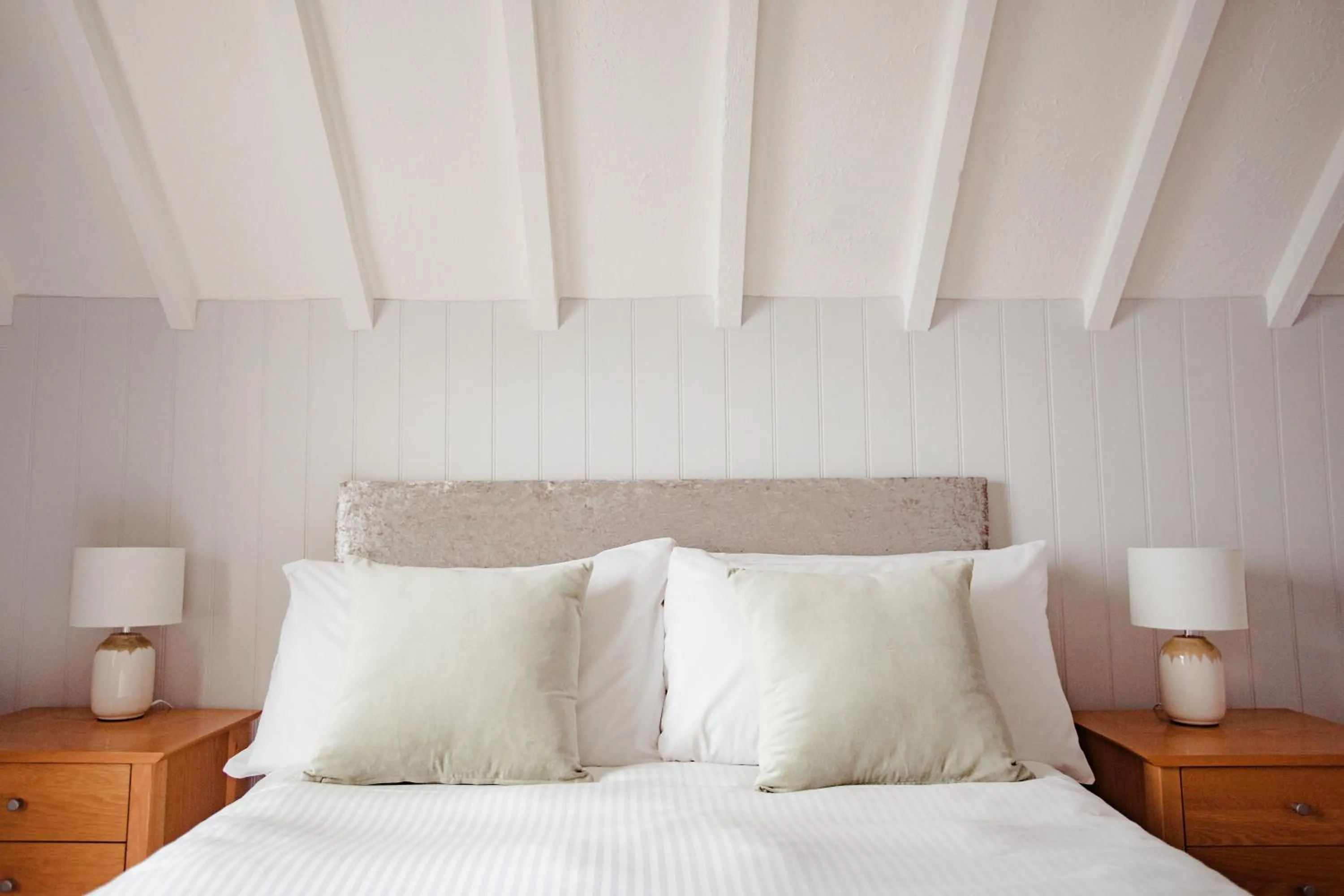 Bedroom, Bed in The Bay Hotel