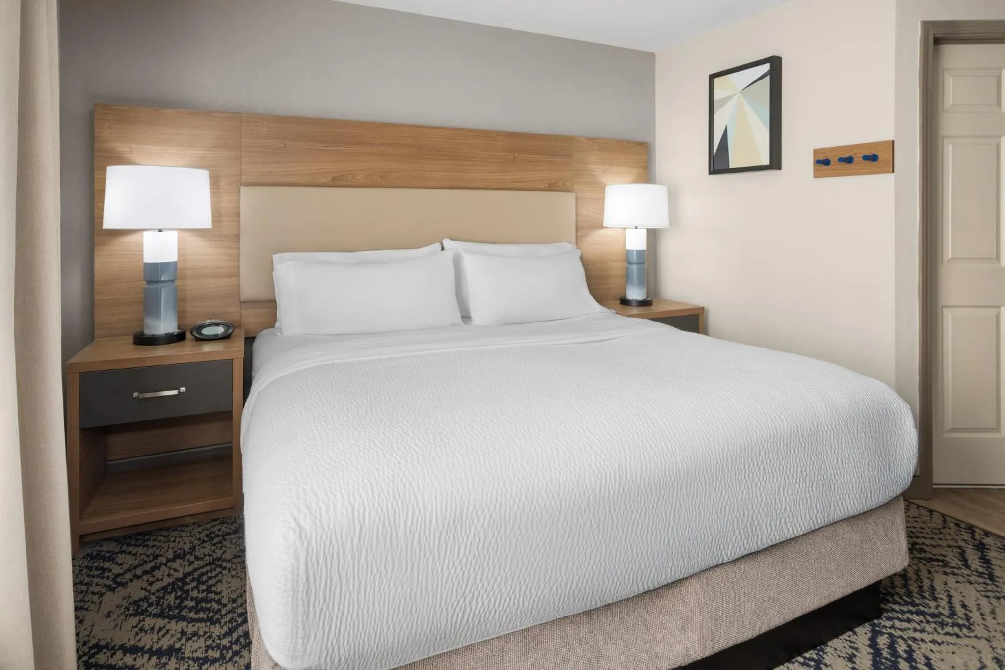 Photo of the whole room, Bed in Candlewood Suites Aberdeen-Bel Air by IHG